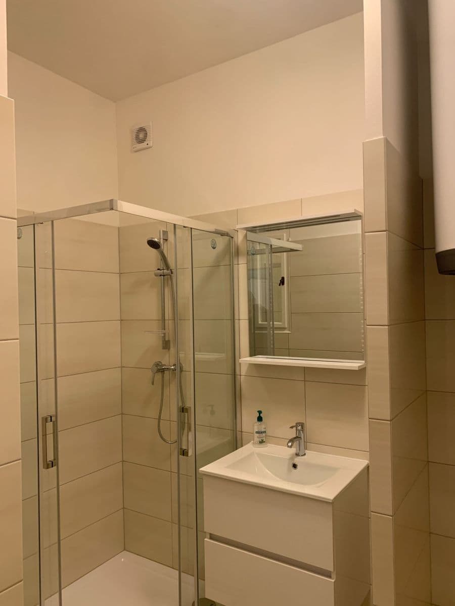 Prenájom bytu 2-izbový 42 m², Vršovická, Praha, Praha Prenájom bytu 2-izbový 42 m², Vršovická, Praha, Praha