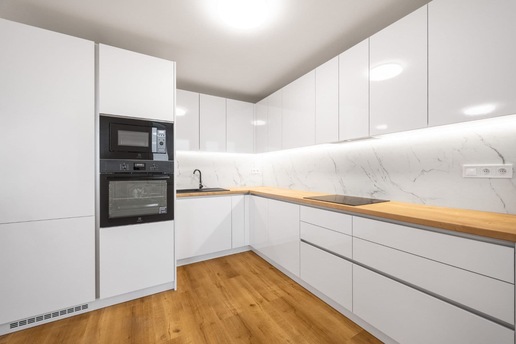 Predaj bytu 3-izbový 66 m², Cílkova, Praha, Praha Predaj bytu 3-izbový 66 m², Cílkova, Praha, Praha