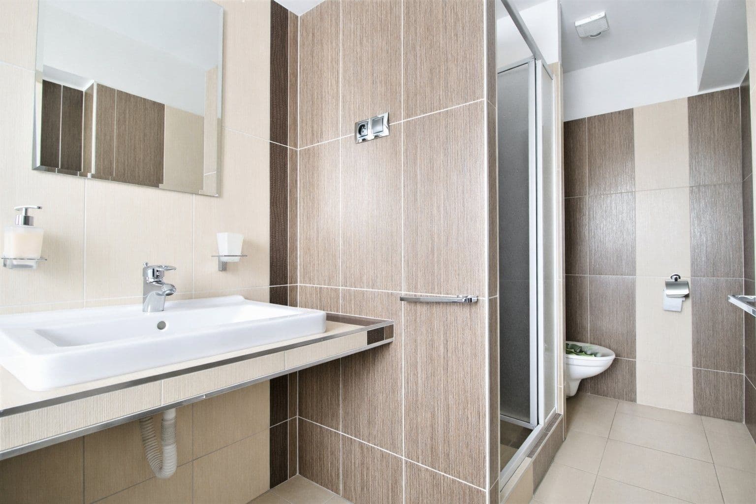 Prenájom bytu 3-izbový 85 m², Lhota u Příbramě, Středočeský kraj Prenájom bytu 3-izbový 85 m², Lhota u Příbramě, Středočeský kraj