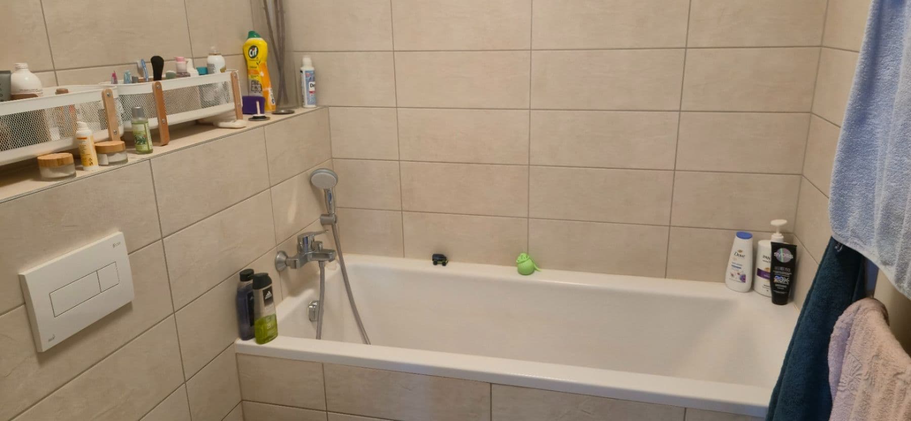 Predaj bytu 4-izbový 155 m², T. G. Masaryka, Horoměřice, Středočeský kraj Predaj bytu 4-izbový 155 m², T. G. Masaryka, Horoměřice, Středočeský kraj