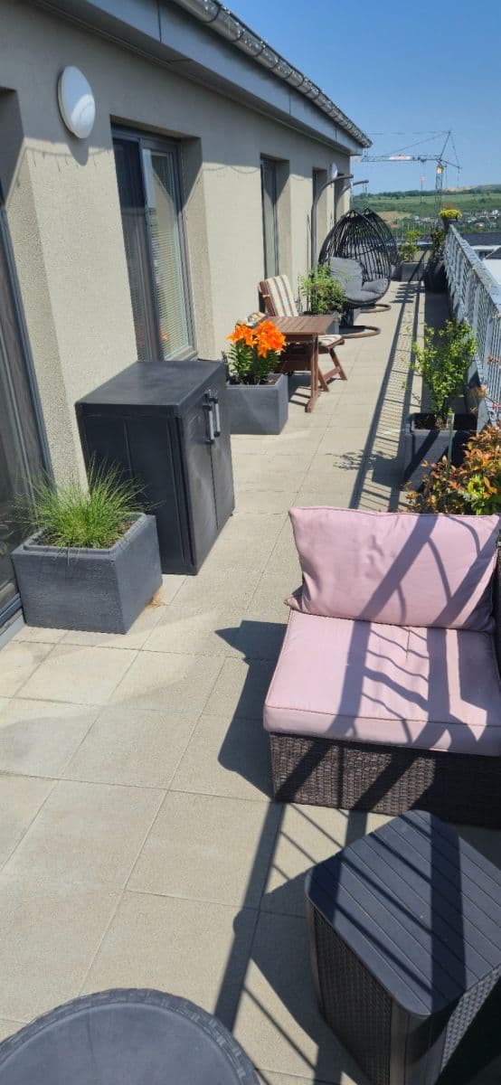 Predaj bytu 4-izbový 155 m², T. G. Masaryka, Horoměřice, Středočeský kraj Predaj bytu 4-izbový 155 m², T. G. Masaryka, Horoměřice, Středočeský kraj