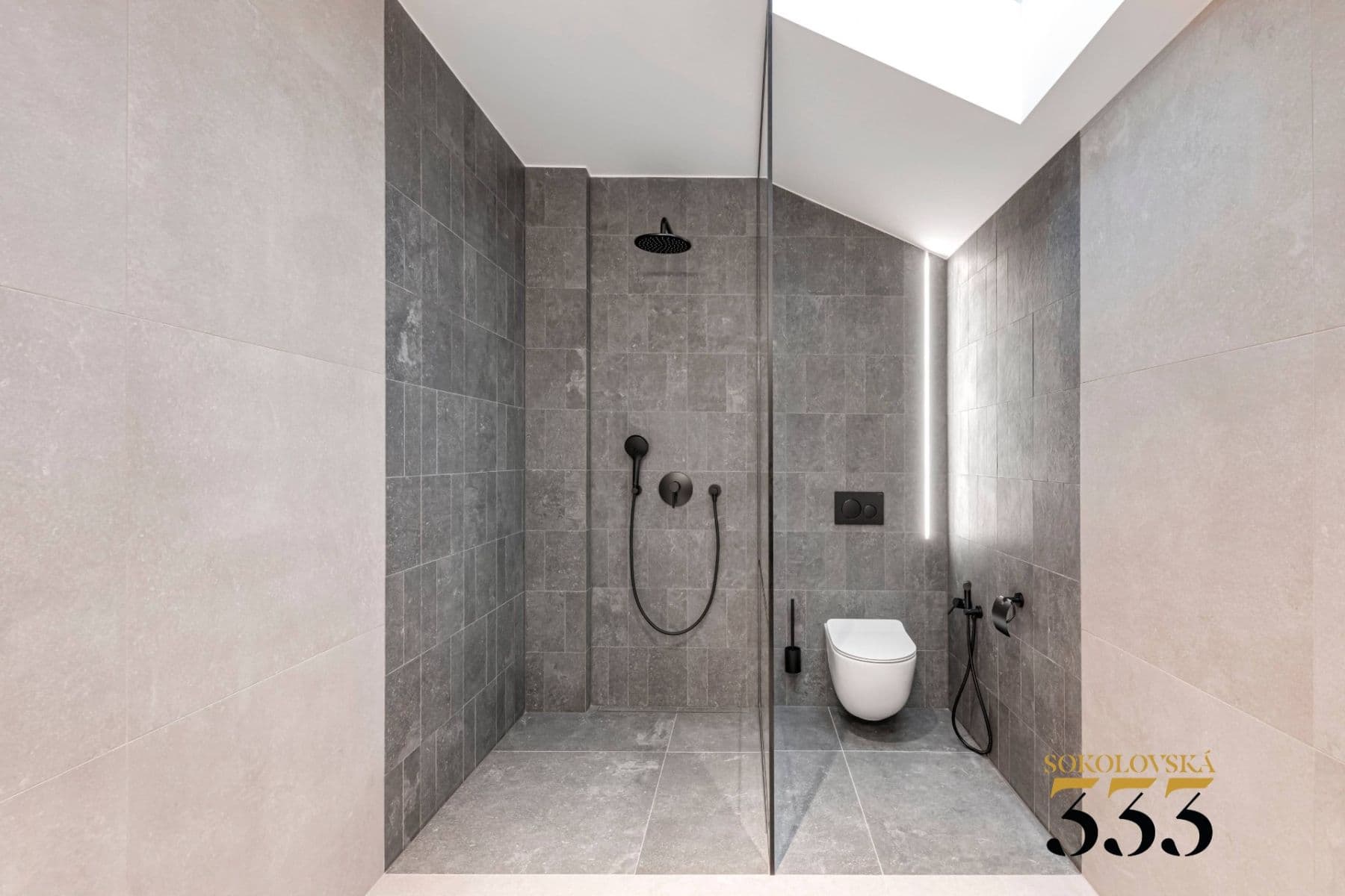 Predaj bytu 4-izbový 159 m², Sokolovská, Praha, Praha Predaj bytu 4-izbový 159 m², Sokolovská, Praha, Praha