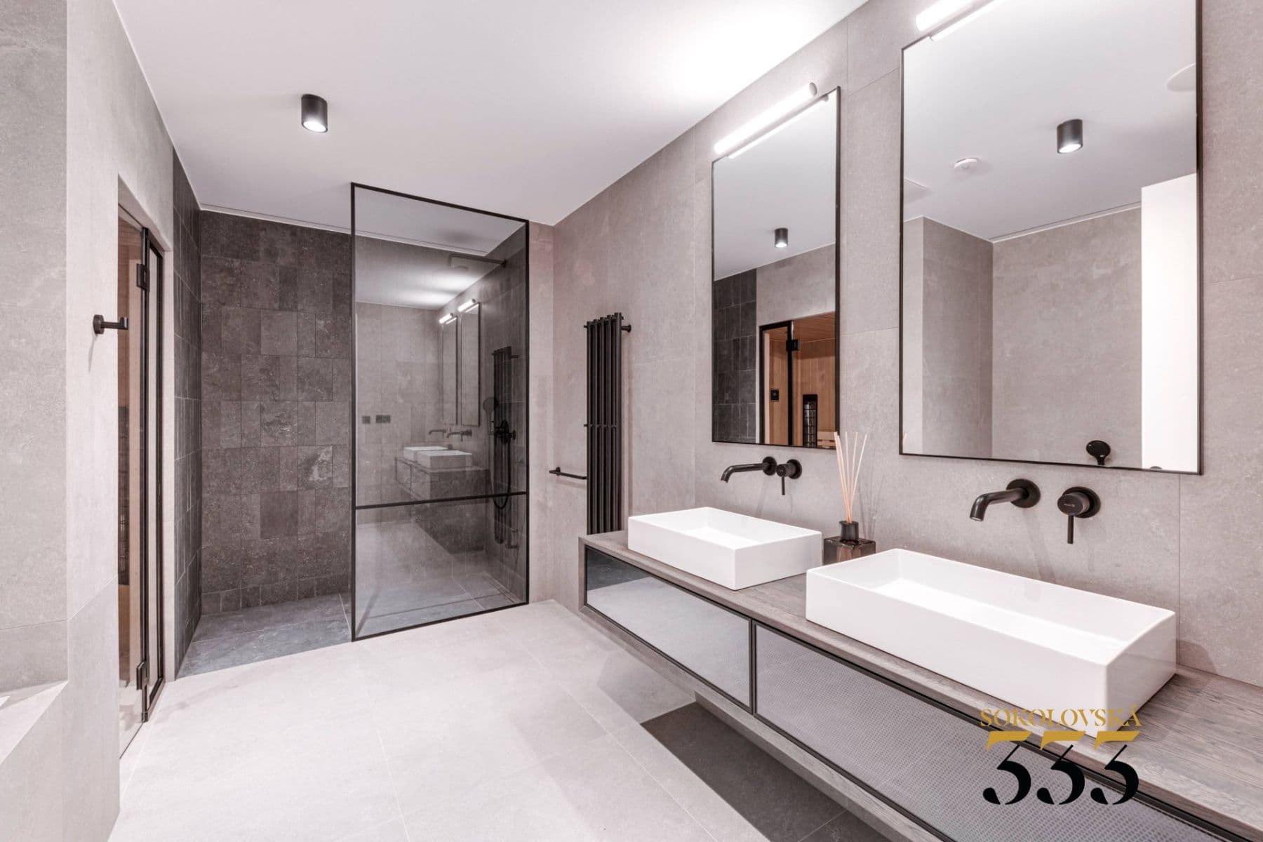 Predaj bytu 4-izbový 159 m², Sokolovská, Praha, Praha Predaj bytu 4-izbový 159 m², Sokolovská, Praha, Praha