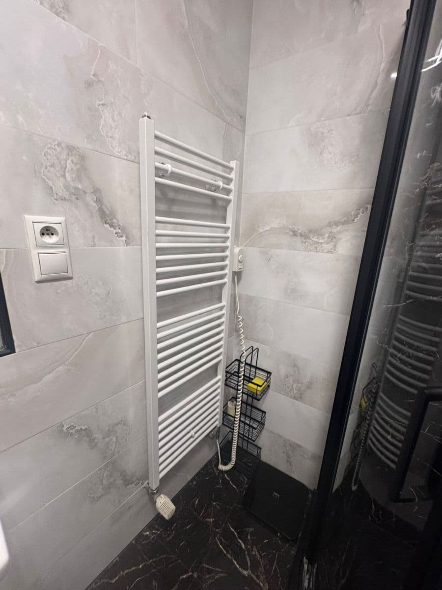 Prenájom bytu 2-izbový 46 m², Londýnská, Praha, Praha Prenájom bytu 2-izbový 46 m², Londýnská, Praha, Praha