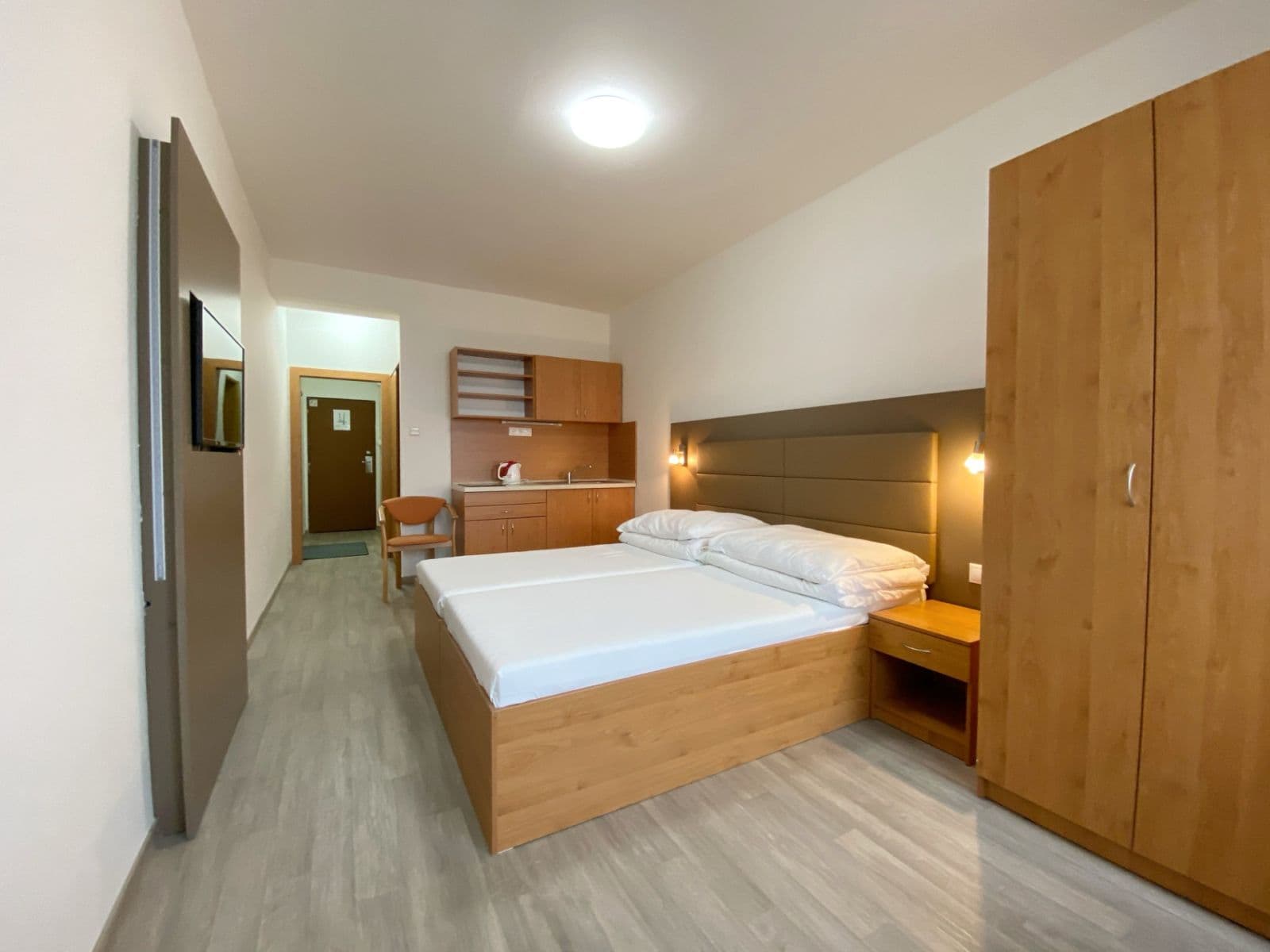 Prenájom bytu 1-izbový 30 m², Mudrochova, Rača, Bratislavský kraj Prenájom bytu 1-izbový 30 m², Mudrochova, Rača, Bratislavský kraj