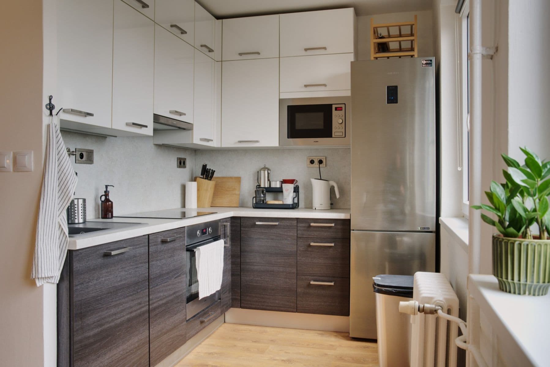 Prenájom bytu 4-izbový 75 m², Nad Olšinami, Praha, Praha Prenájom bytu 4-izbový 75 m², Nad Olšinami, Praha, Praha