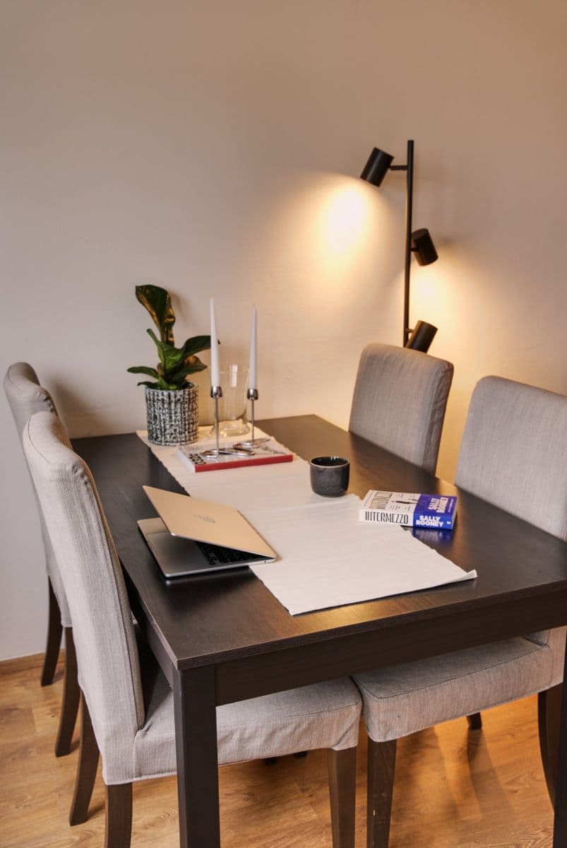 Prenájom bytu 4-izbový 75 m², Nad Olšinami, Praha, Praha Prenájom bytu 4-izbový 75 m², Nad Olšinami, Praha, Praha