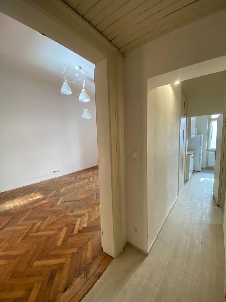 Prenájom bytu 2-izbový 60 m², Na Bělidle, Praha, Praha Prenájom bytu 2-izbový 60 m², Na Bělidle, Praha, Praha