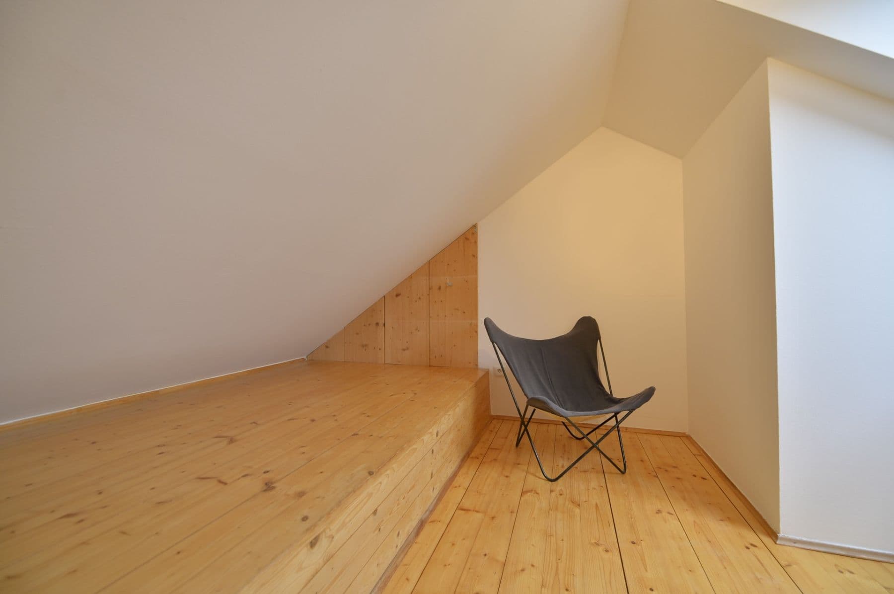 Predaj bytu 4-izbový 112 m², J. Š. Baara, České Budějovice, Jihočeský kraj Predaj bytu 4-izbový 112 m², J. Š. Baara, České Budějovice, Jihočeský kraj