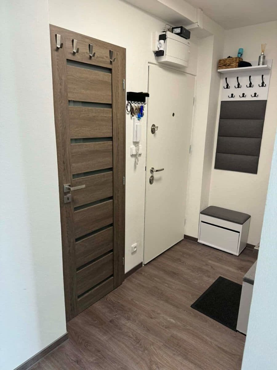 Prenájom bytu 2-izbový 54 m², Mokrá-Horákov, Jihomoravský kraj Prenájom bytu 2-izbový 54 m², Mokrá-Horákov, Jihomoravský kraj