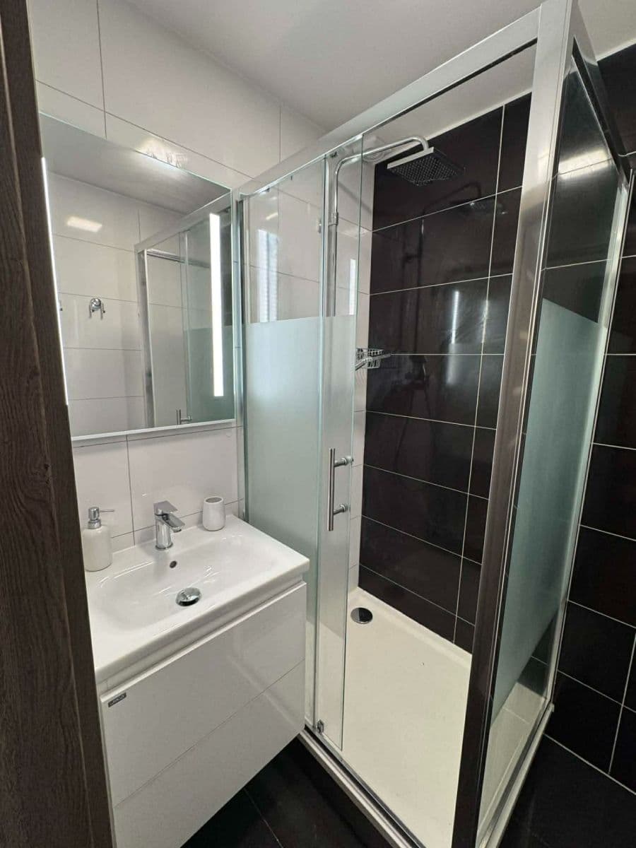 Prenájom bytu 2-izbový 54 m², Mokrá-Horákov, Jihomoravský kraj Prenájom bytu 2-izbový 54 m², Mokrá-Horákov, Jihomoravský kraj