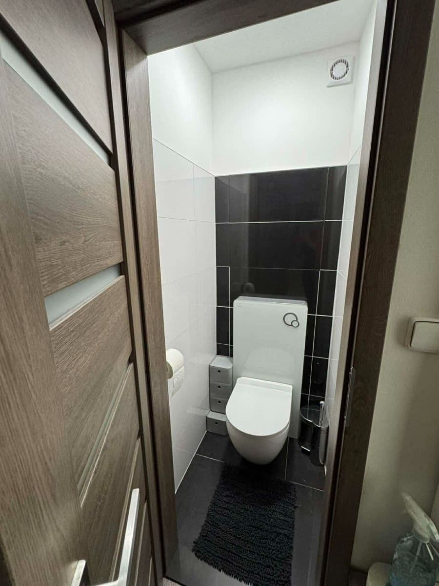 Prenájom bytu 2-izbový 54 m², Mokrá-Horákov, Jihomoravský kraj Prenájom bytu 2-izbový 54 m², Mokrá-Horákov, Jihomoravský kraj