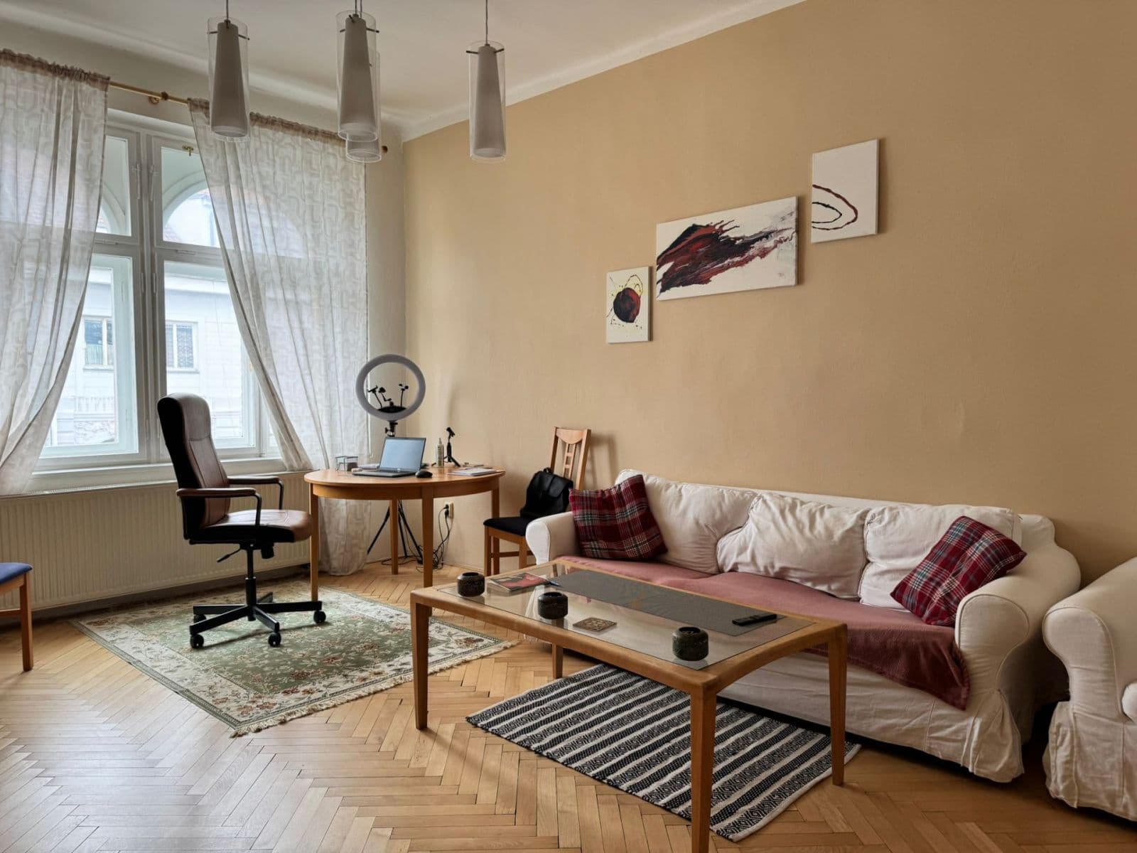 Prenájom bytu 2-izbový 62 m², Šumavská, Praha, Praha Prenájom bytu 2-izbový 62 m², Šumavská, Praha, Praha