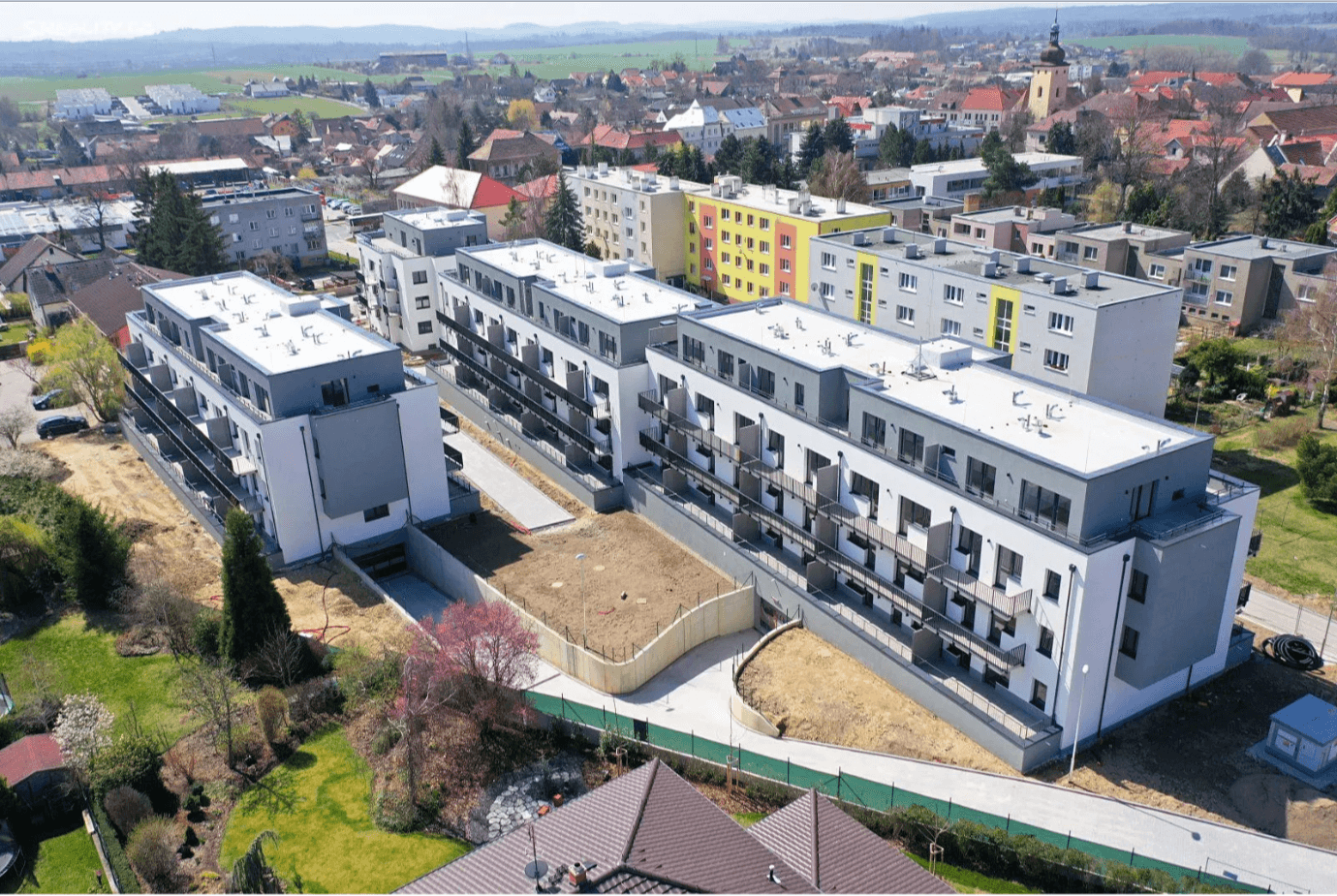 Prenájom garáže 12 m², Karla Čapka, Unhošť, Středočeský kraj Prenájom garáže 12 m², Karla Čapka, Unhošť, Středočeský kraj