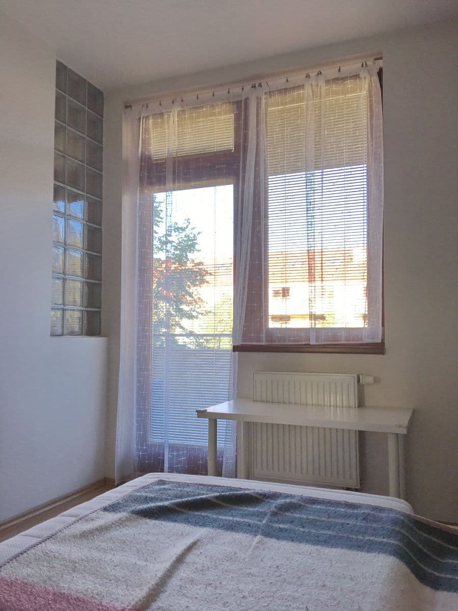 Prenájom bytu 2-izbový 37 m², Mladých Běchovic, Praha, Praha Prenájom bytu 2-izbový 37 m², Mladých Běchovic, Praha, Praha
