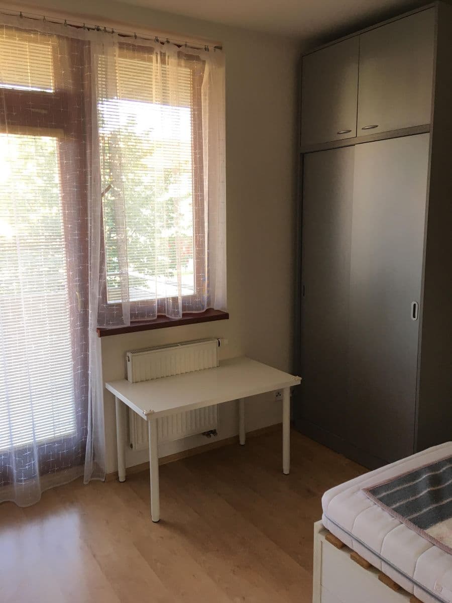 Prenájom bytu 2-izbový 37 m², Mladých Běchovic, Praha, Praha Prenájom bytu 2-izbový 37 m², Mladých Běchovic, Praha, Praha