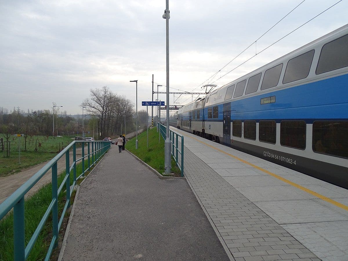 Prenájom bytu 2-izbový 37 m², Mladých Běchovic, Praha, Praha Prenájom bytu 2-izbový 37 m², Mladých Běchovic, Praha, Praha