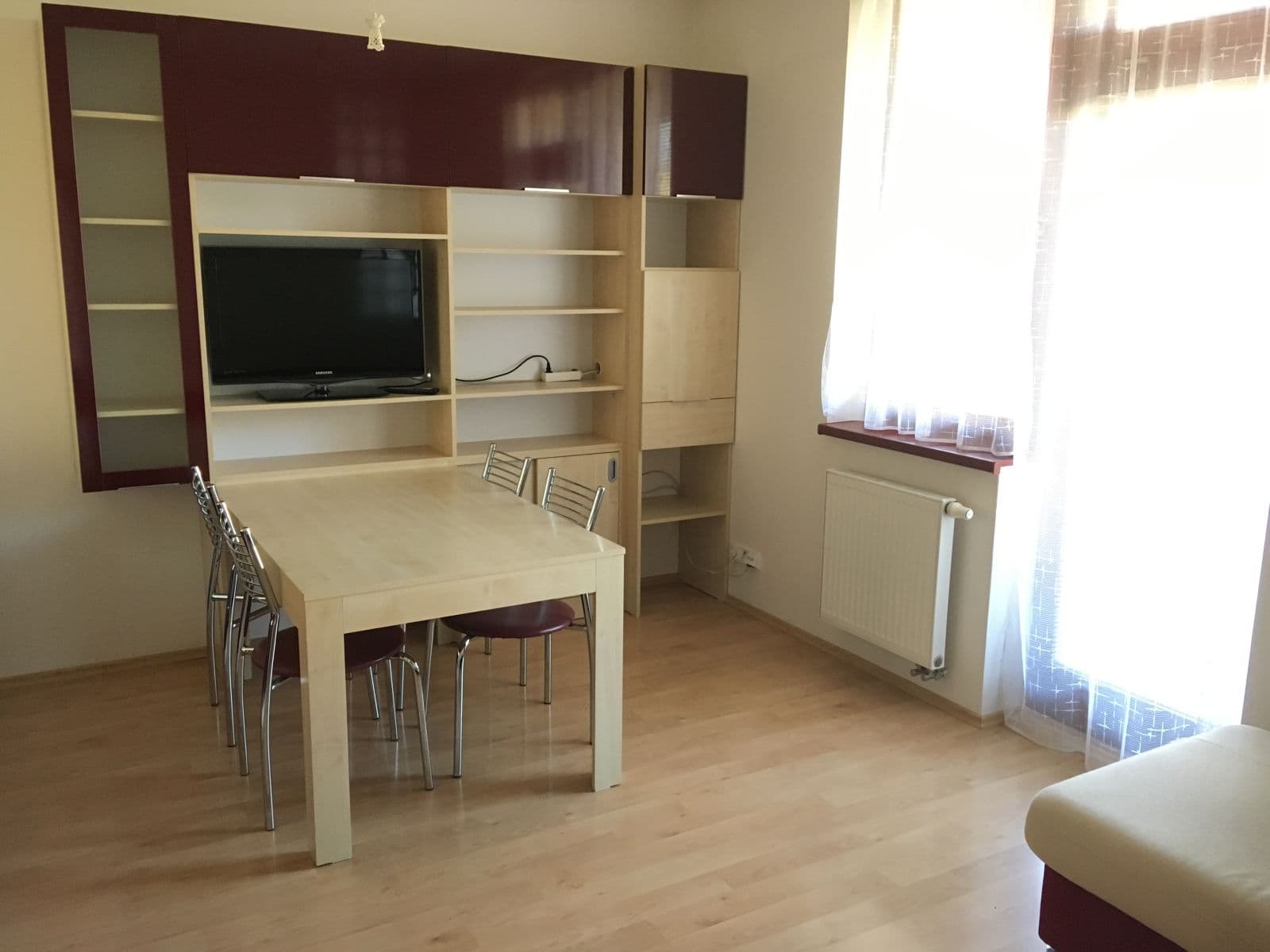 Prenájom bytu 2-izbový 37 m², Mladých Běchovic, Praha, Praha Prenájom bytu 2-izbový 37 m², Mladých Běchovic, Praha, Praha