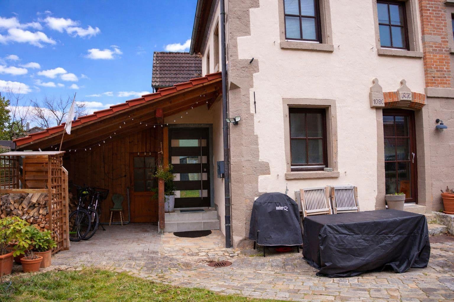 Predaj domu 128 m², pozemek 248 m², Tübingen, Bádensko-Wurttembersko Predaj domu 128 m², pozemek 248 m², Tübingen, Bádensko-Wurttembersko