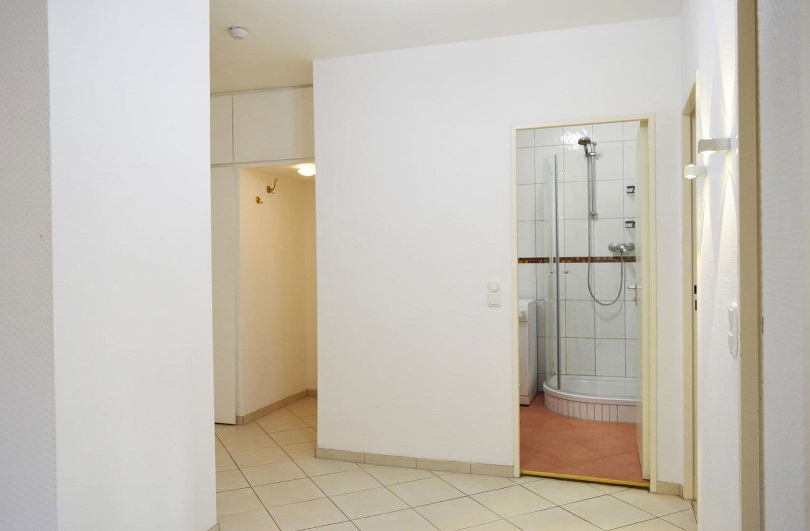 Predaj bytu 2-izbový 68 m², Angerburger Allee, Berlin, Berlín Predaj bytu 2-izbový 68 m², Angerburger Allee, Berlin, Berlín