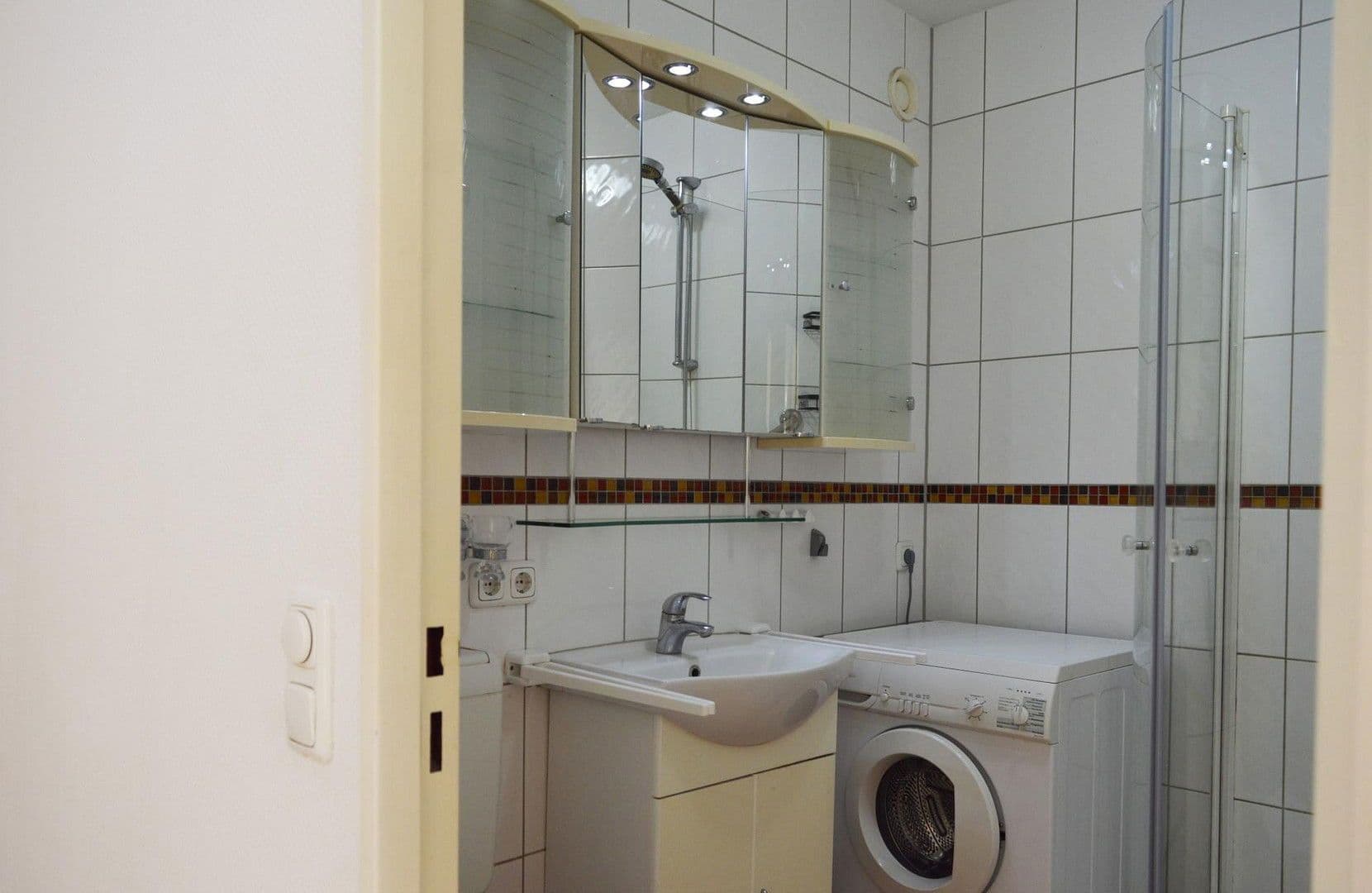 Predaj bytu 2-izbový 68 m², Angerburger Allee, Berlin, Berlín Predaj bytu 2-izbový 68 m², Angerburger Allee, Berlin, Berlín