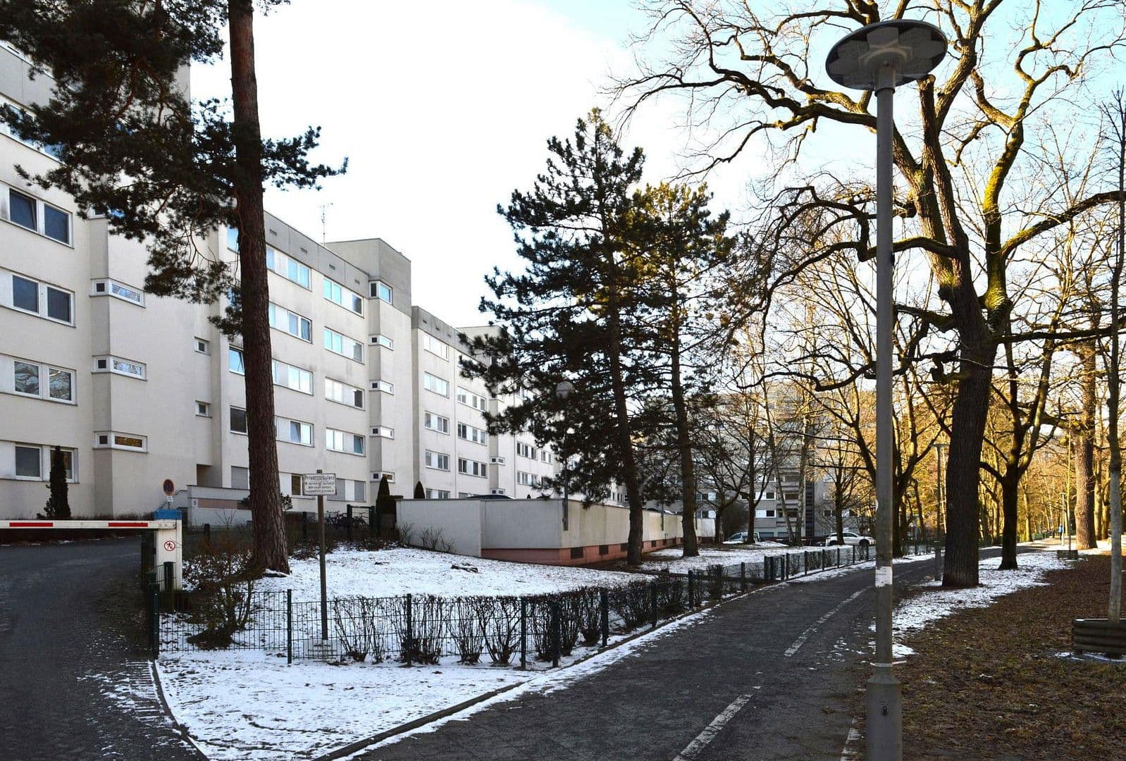 Predaj bytu 2-izbový 68 m², Angerburger Allee, Berlin, Berlín Predaj bytu 2-izbový 68 m², Angerburger Allee, Berlin, Berlín