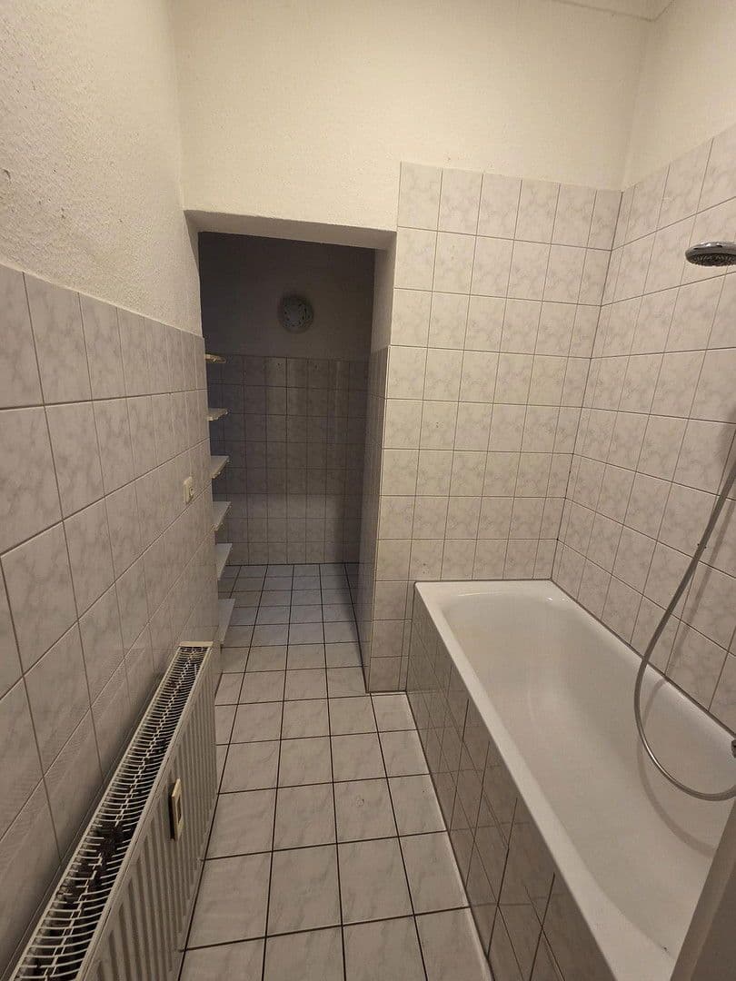 Prenájom bytu 2-izbový 60 m², Krefeld, Severné Porýnie - Westfálsko Prenájom bytu 2-izbový 60 m², Krefeld, Severné Porýnie - Westfálsko