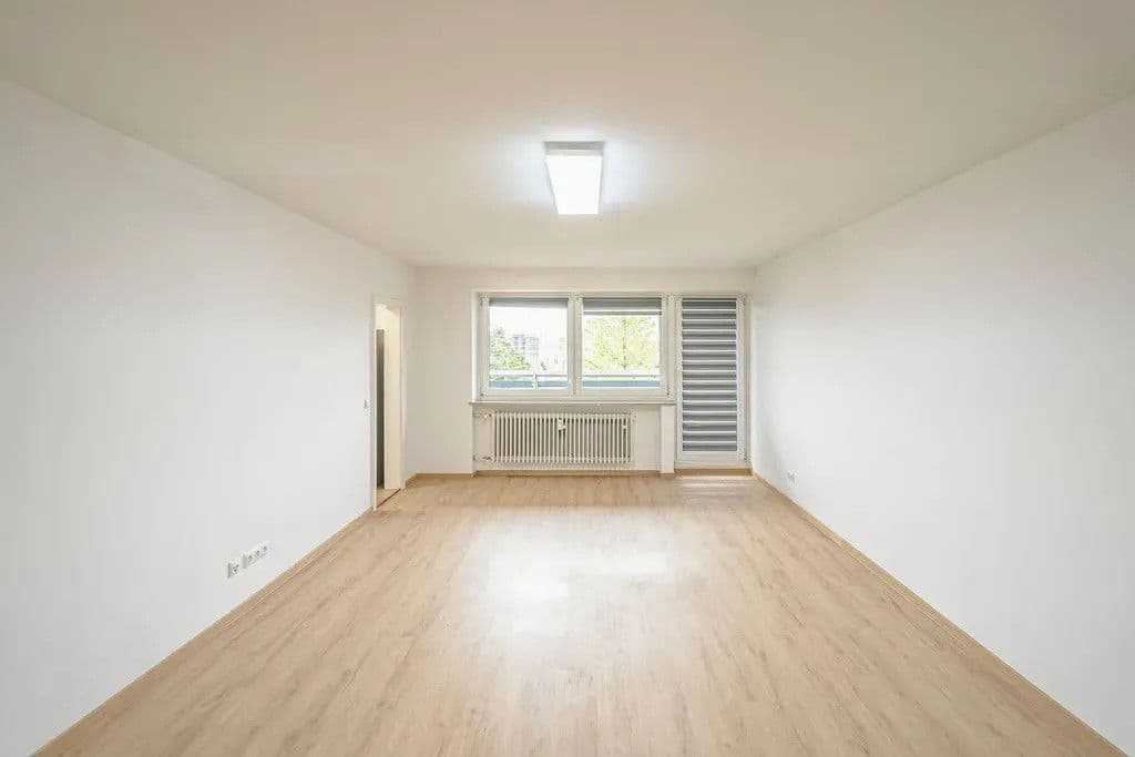 Prenájom bytu 1-izbový 37 m², 84 Deutschland, Burghausen, Bavorsko Prenájom bytu 1-izbový 37 m², 84 Deutschland, Burghausen, Bavorsko