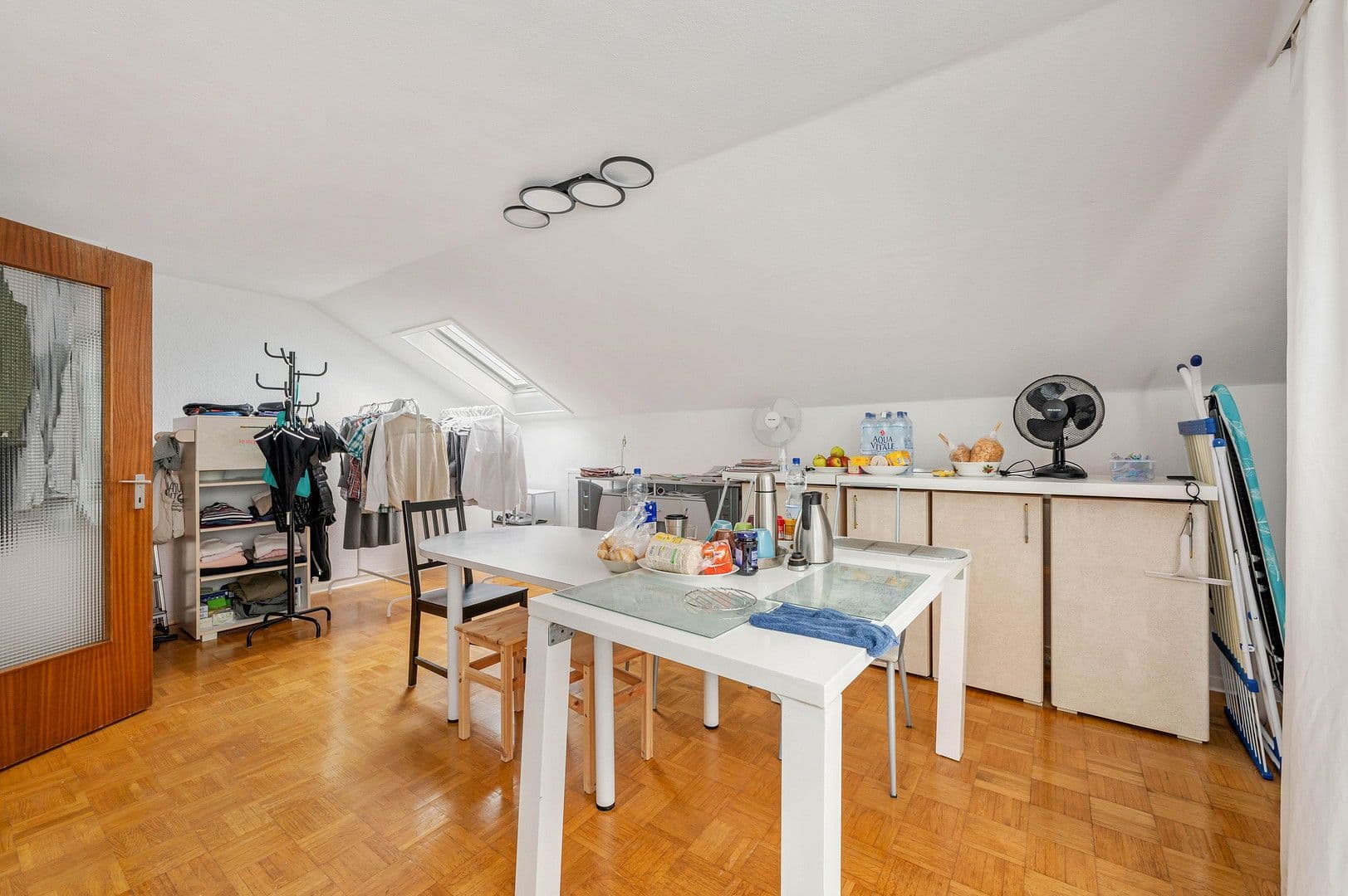 Predaj bytu 3-izbový 59 m², Weinbergstr. 19, Esslingen am Neckar, Bádensko-Wurttembersko Predaj bytu 3-izbový 59 m², Weinbergstr. 19, Esslingen am Neckar, Bádensko-Wurttembersko