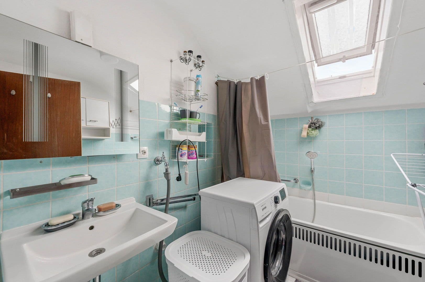 Predaj bytu 3-izbový 59 m², Weinbergstr. 19, Esslingen am Neckar, Bádensko-Wurttembersko Predaj bytu 3-izbový 59 m², Weinbergstr. 19, Esslingen am Neckar, Bádensko-Wurttembersko