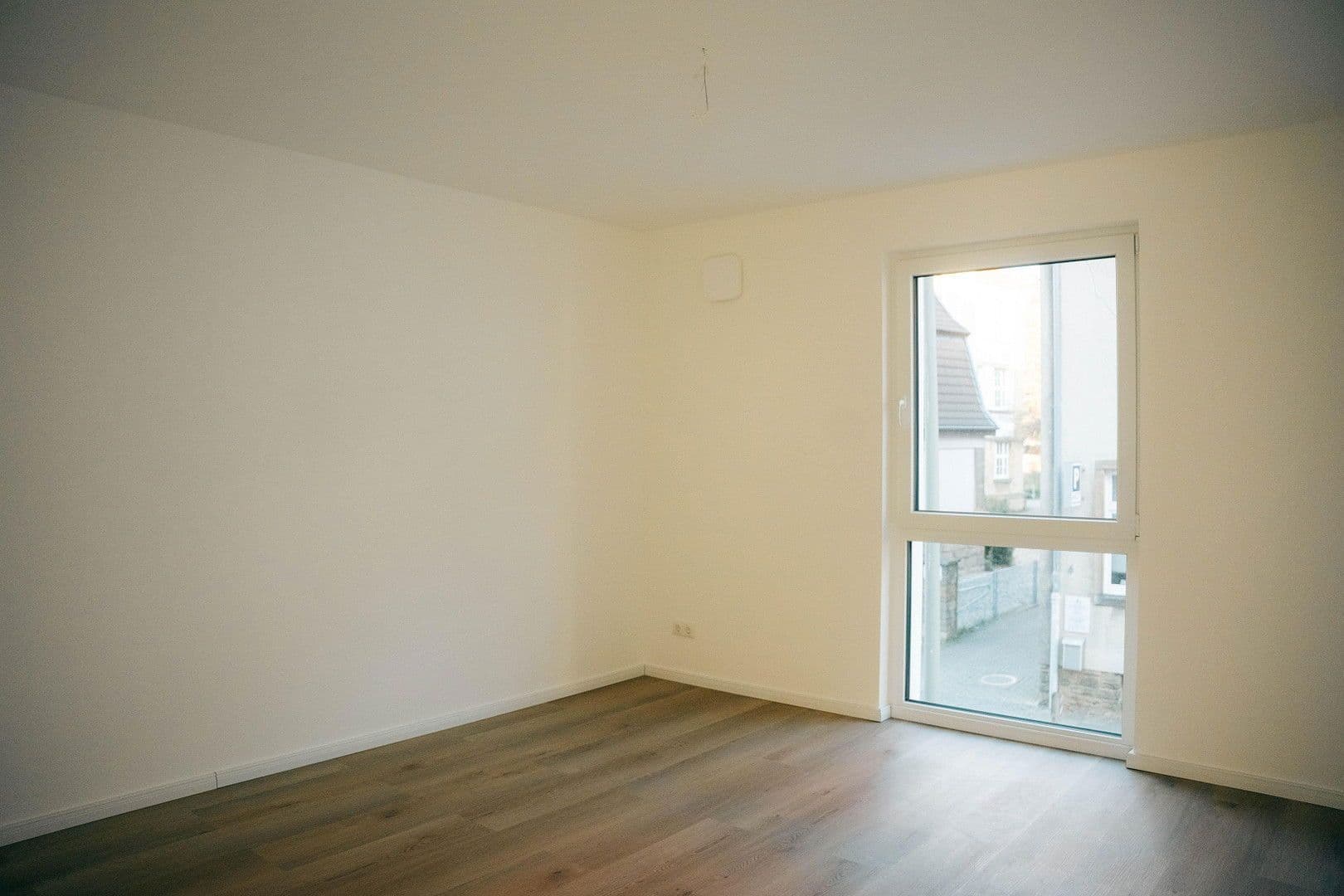 Prenájom bytu 3-izbový 97 m², Hackländerstr. 5, Osnabrück, Dolné Sasko Prenájom bytu 3-izbový 97 m², Hackländerstr. 5, Osnabrück, Dolné Sasko