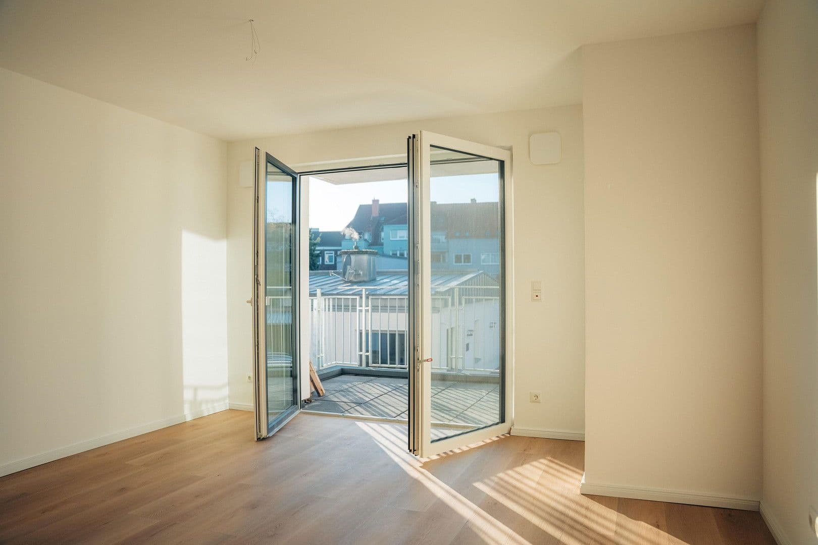 Prenájom bytu 3-izbový 97 m², Hackländerstr. 5, Osnabrück, Dolné Sasko Prenájom bytu 3-izbový 97 m², Hackländerstr. 5, Osnabrück, Dolné Sasko