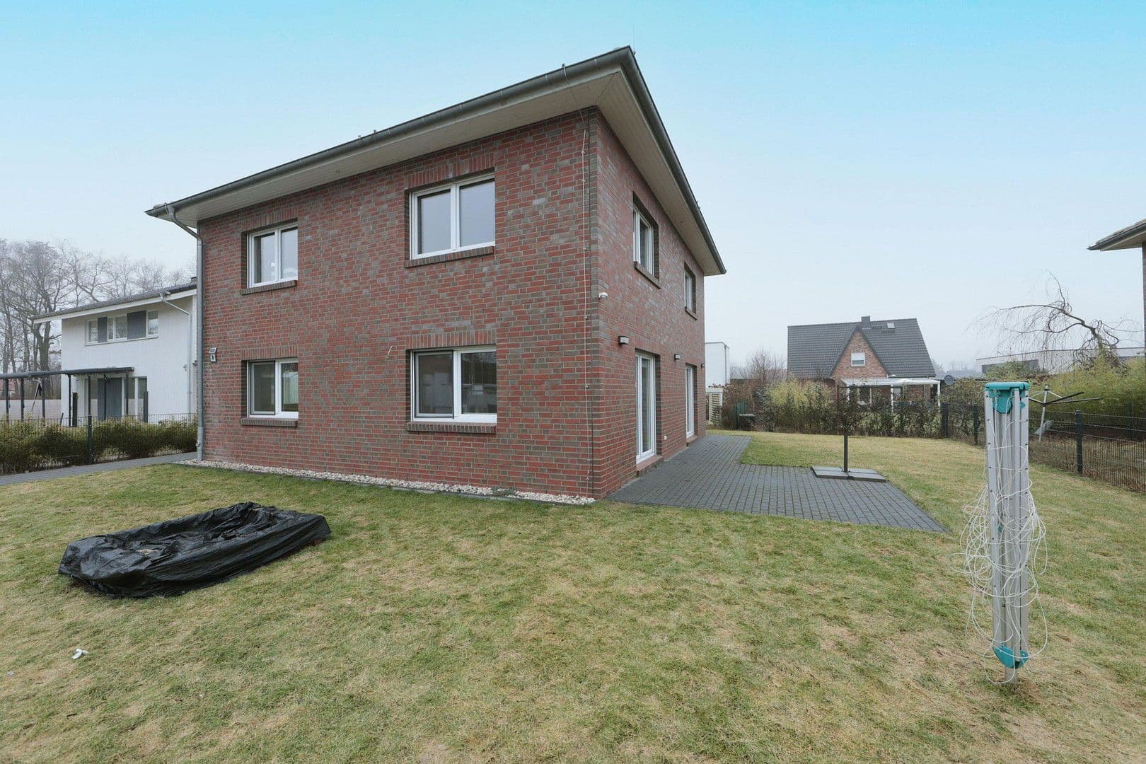 Predaj domu 164 m², pozemek 550 m², Oranienburg, Brandenbursko Predaj domu 164 m², pozemek 550 m², Oranienburg, Brandenbursko