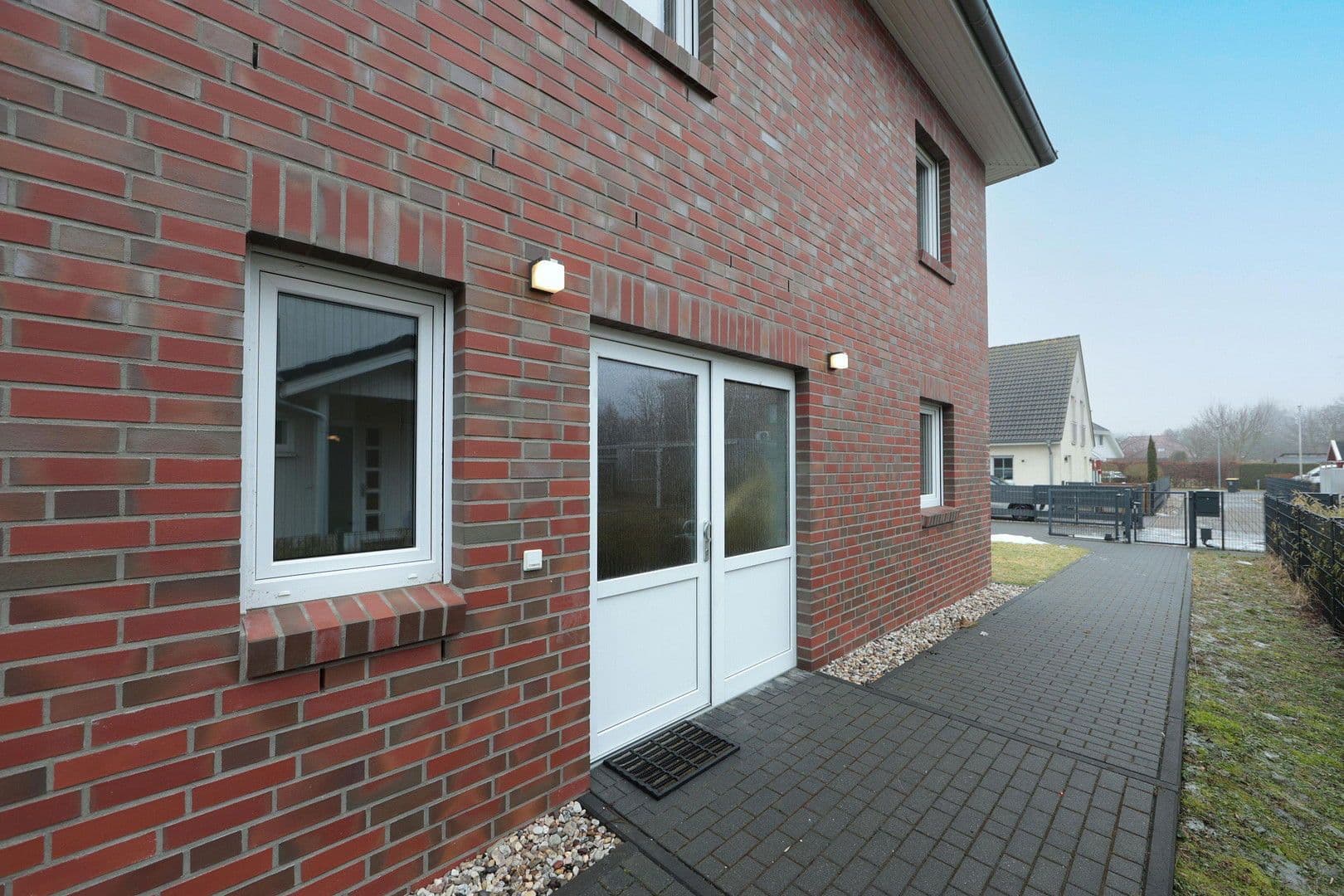 Predaj domu 164 m², pozemek 550 m², Oranienburg, Brandenbursko Predaj domu 164 m², pozemek 550 m², Oranienburg, Brandenbursko