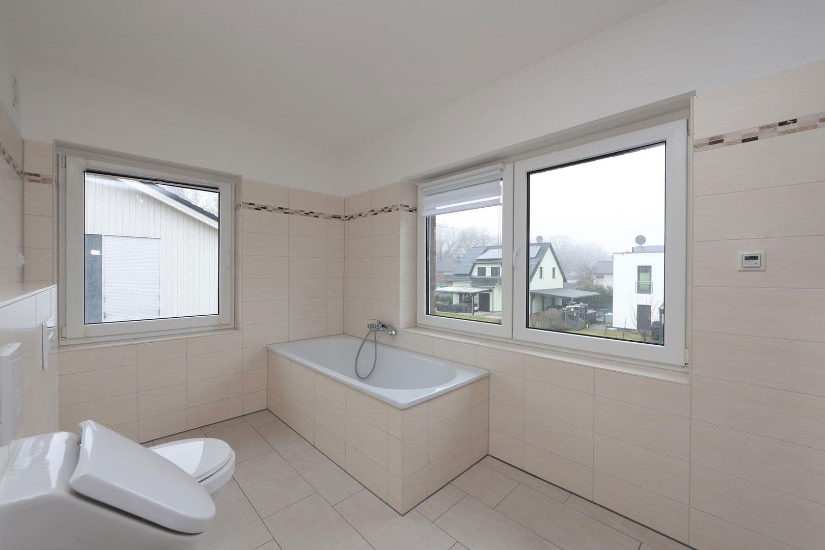 Predaj domu 164 m², pozemek 550 m², Oranienburg, Brandenbursko Predaj domu 164 m², pozemek 550 m², Oranienburg, Brandenbursko