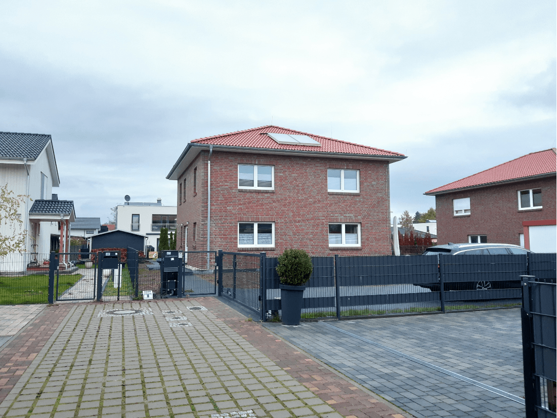 Predaj domu 164 m², pozemek 550 m², Oranienburg, Brandenbursko Predaj domu 164 m², pozemek 550 m², Oranienburg, Brandenbursko