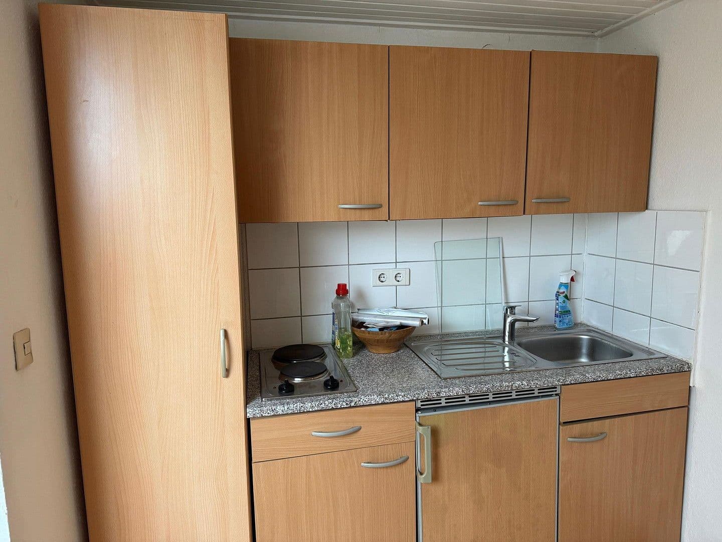 Prenájom bytu 1-izbový 24 m², Albertstr. 109, Düsseldorf, Severné Porýnie - Westfálsko Prenájom bytu 1-izbový 24 m², Albertstr. 109, Düsseldorf, Severné Porýnie - Westfálsko