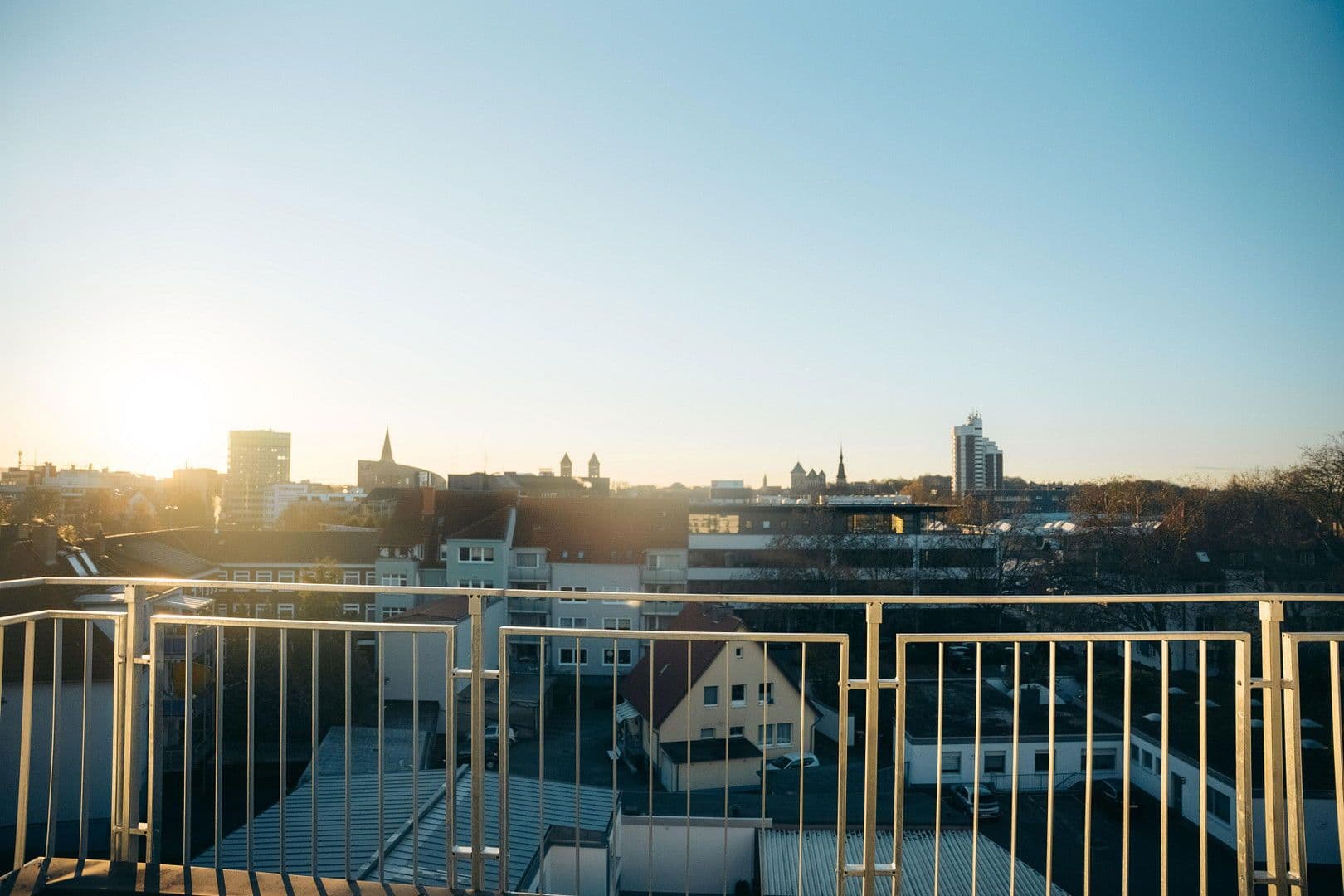 Prenájom bytu 3-izbový 93 m², Hackländerstr. 5, Osnabrück, Dolné Sasko Prenájom bytu 3-izbový 93 m², Hackländerstr. 5, Osnabrück, Dolné Sasko