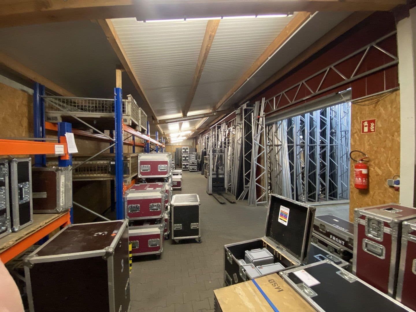 Prenájom nebytového priestoru 5.000 m², Auffeld, 33, Tönisvorst, Severné Porýnie - Westfálsko Prenájom nebytového priestoru 5.000 m², Auffeld, 33, Tönisvorst, Severné Porýnie - Westfálsko