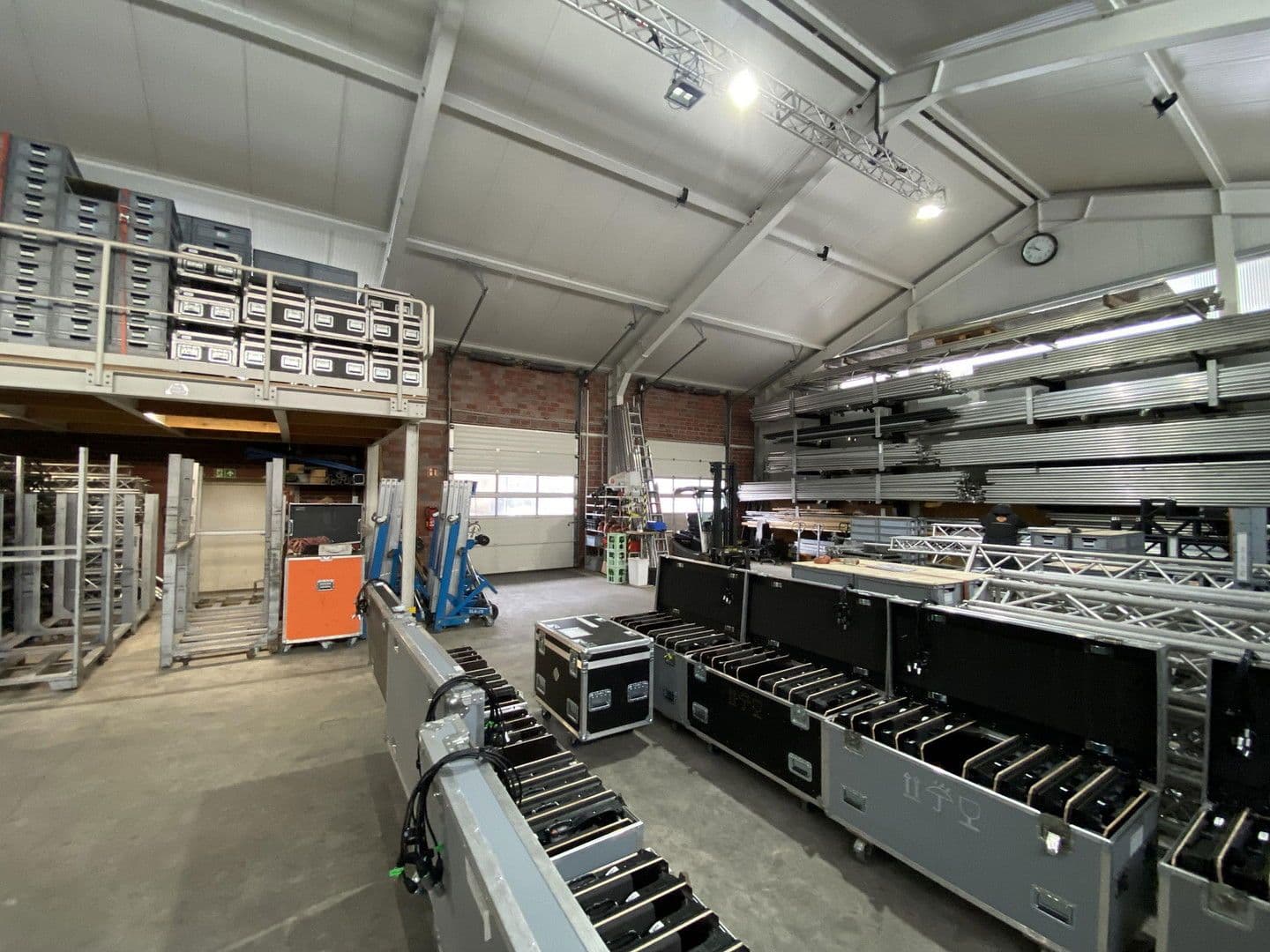 Prenájom nebytového priestoru 5.000 m², Auffeld, 33, Tönisvorst, Severné Porýnie - Westfálsko Prenájom nebytového priestoru 5.000 m², Auffeld, 33, Tönisvorst, Severné Porýnie - Westfálsko