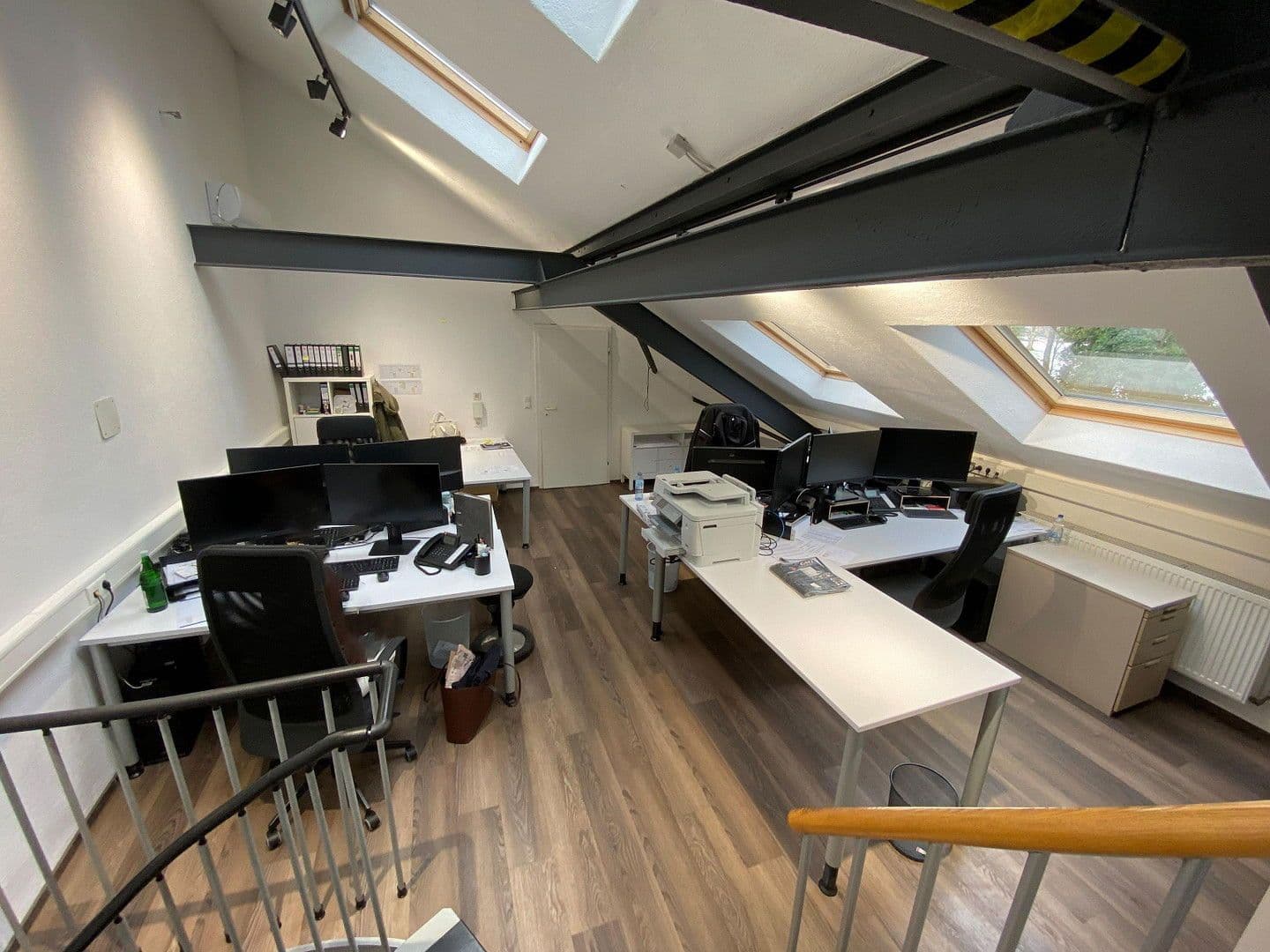 Prenájom nebytového priestoru 5.000 m², Auffeld, 33, Tönisvorst, Severné Porýnie - Westfálsko Prenájom nebytového priestoru 5.000 m², Auffeld, 33, Tönisvorst, Severné Porýnie - Westfálsko