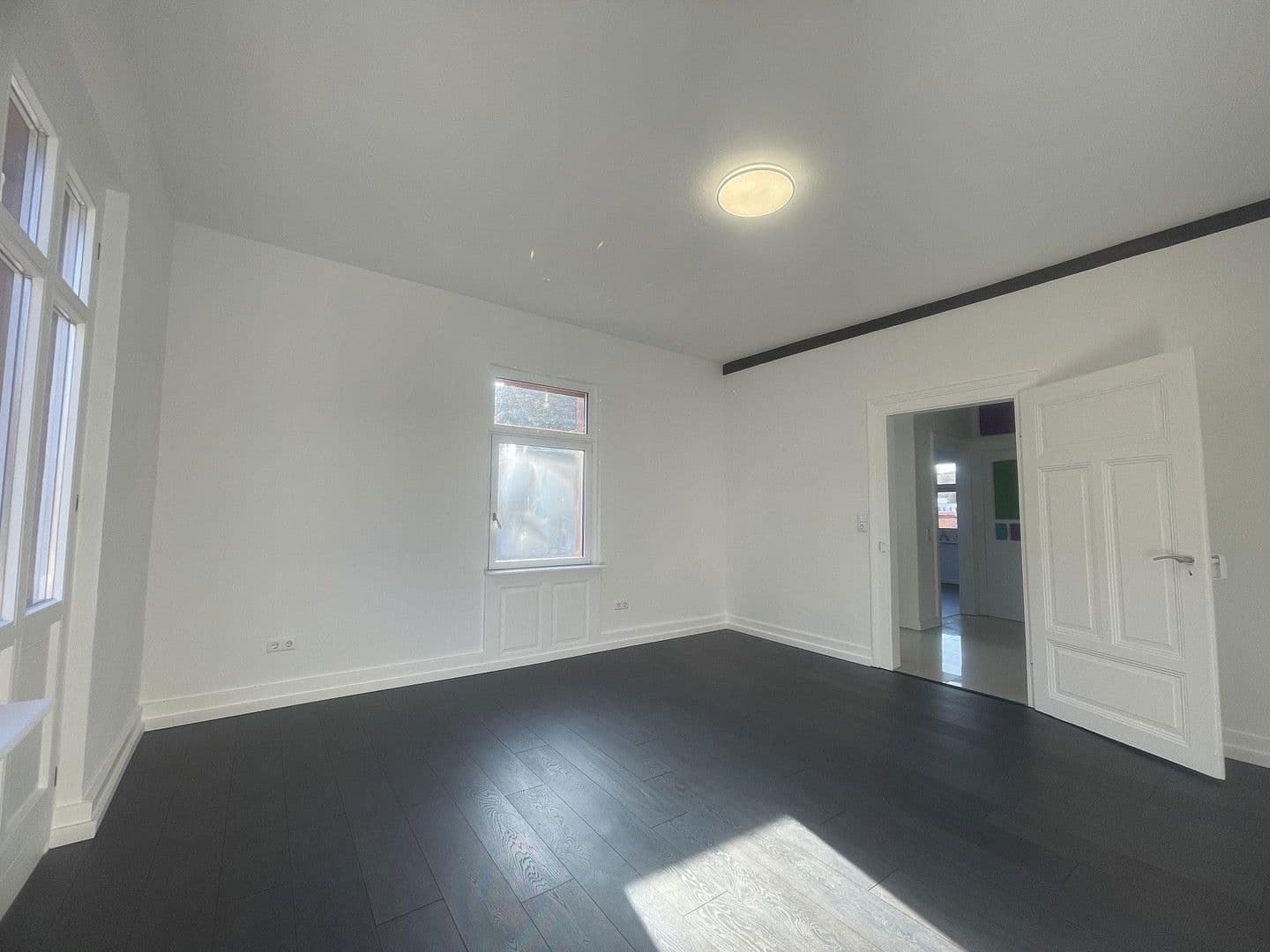 Predaj domu 172 m², pozemek 404 m², Müllheim im Markgräflerland, Bádensko-Wurttembersko Predaj domu 172 m², pozemek 404 m², Müllheim im Markgräflerland, Bádensko-Wurttembersko