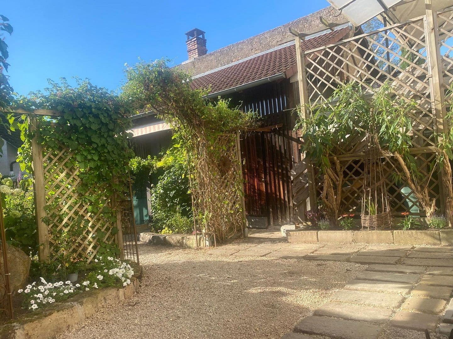 Predaj domu 172 m², pozemek 404 m², Müllheim im Markgräflerland, Bádensko-Wurttembersko Predaj domu 172 m², pozemek 404 m², Müllheim im Markgräflerland, Bádensko-Wurttembersko