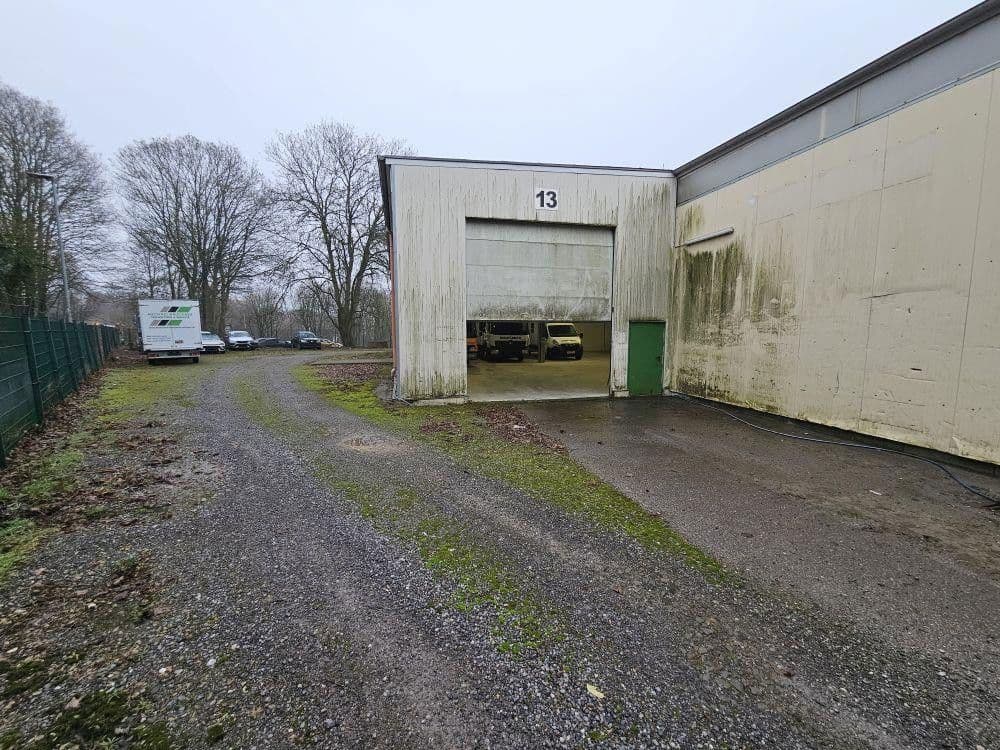 Prenájom nebytového priestoru 8.000 m², Solingen, Severné Porýnie - Westfálsko Prenájom nebytového priestoru 8.000 m², Solingen, Severné Porýnie - Westfálsko