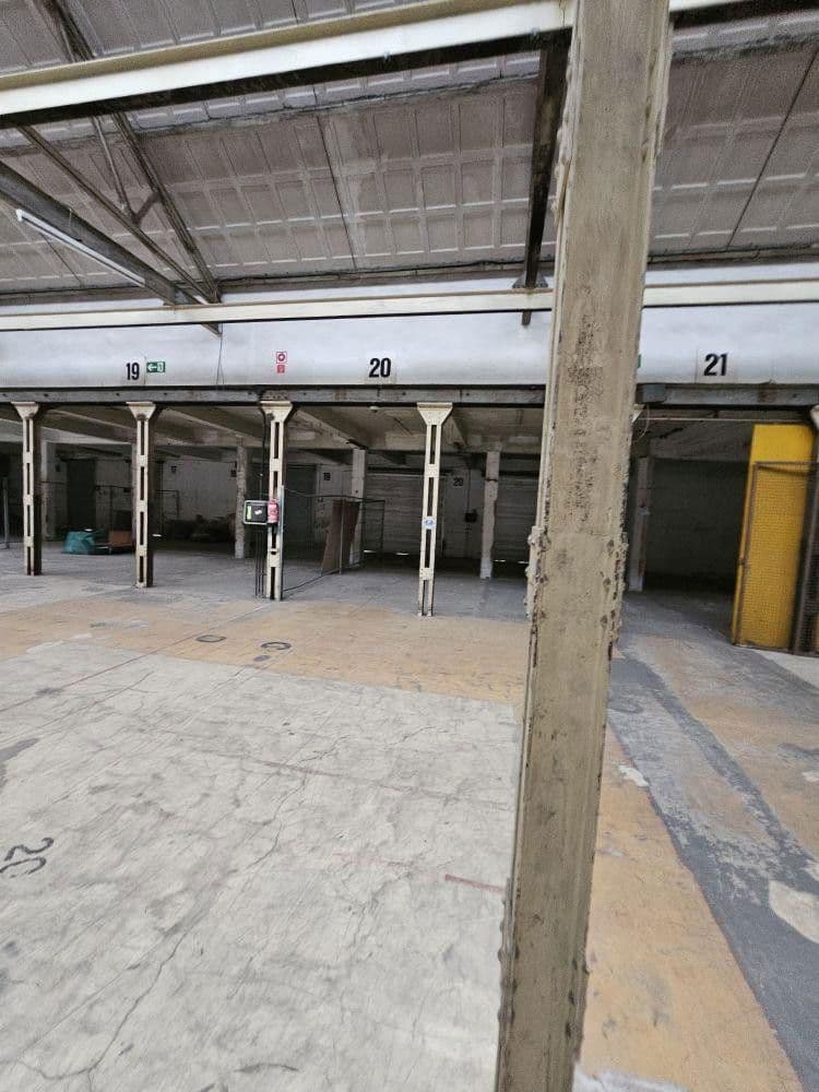 Prenájom nebytového priestoru 8.000 m², Solingen, Severné Porýnie - Westfálsko Prenájom nebytového priestoru 8.000 m², Solingen, Severné Porýnie - Westfálsko