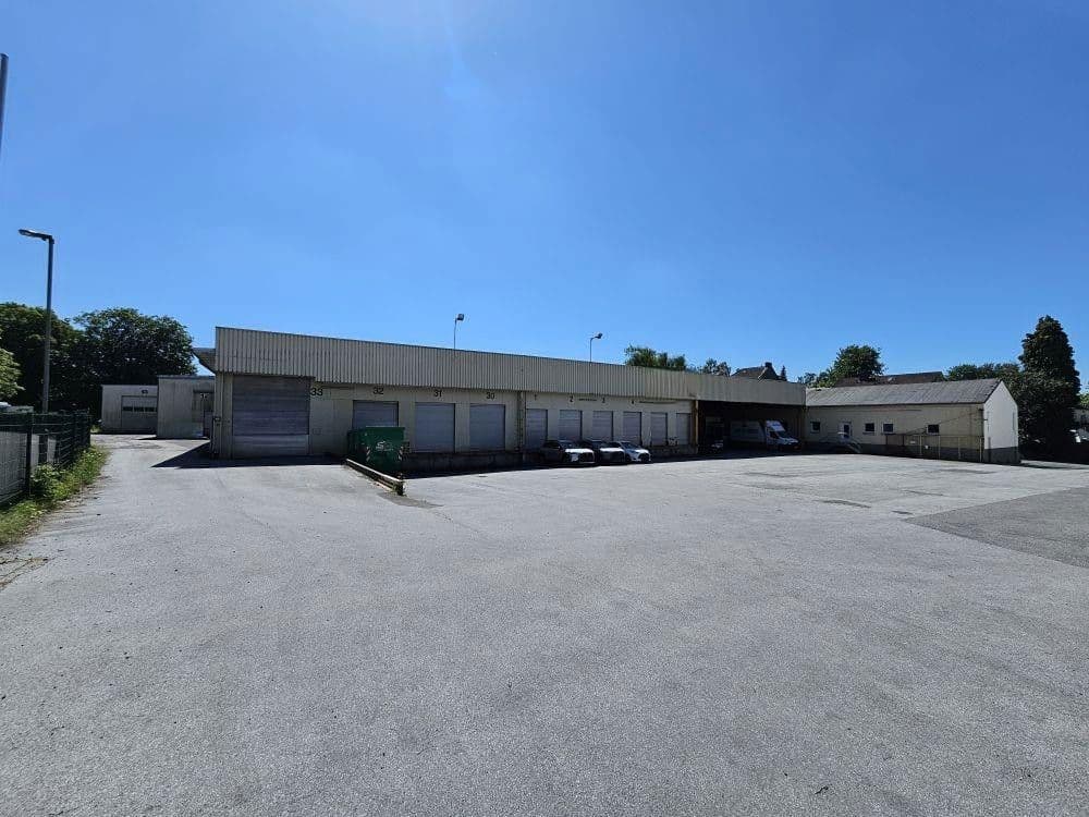 Prenájom nebytového priestoru 8.000 m², Solingen, Severné Porýnie - Westfálsko Prenájom nebytového priestoru 8.000 m², Solingen, Severné Porýnie - Westfálsko