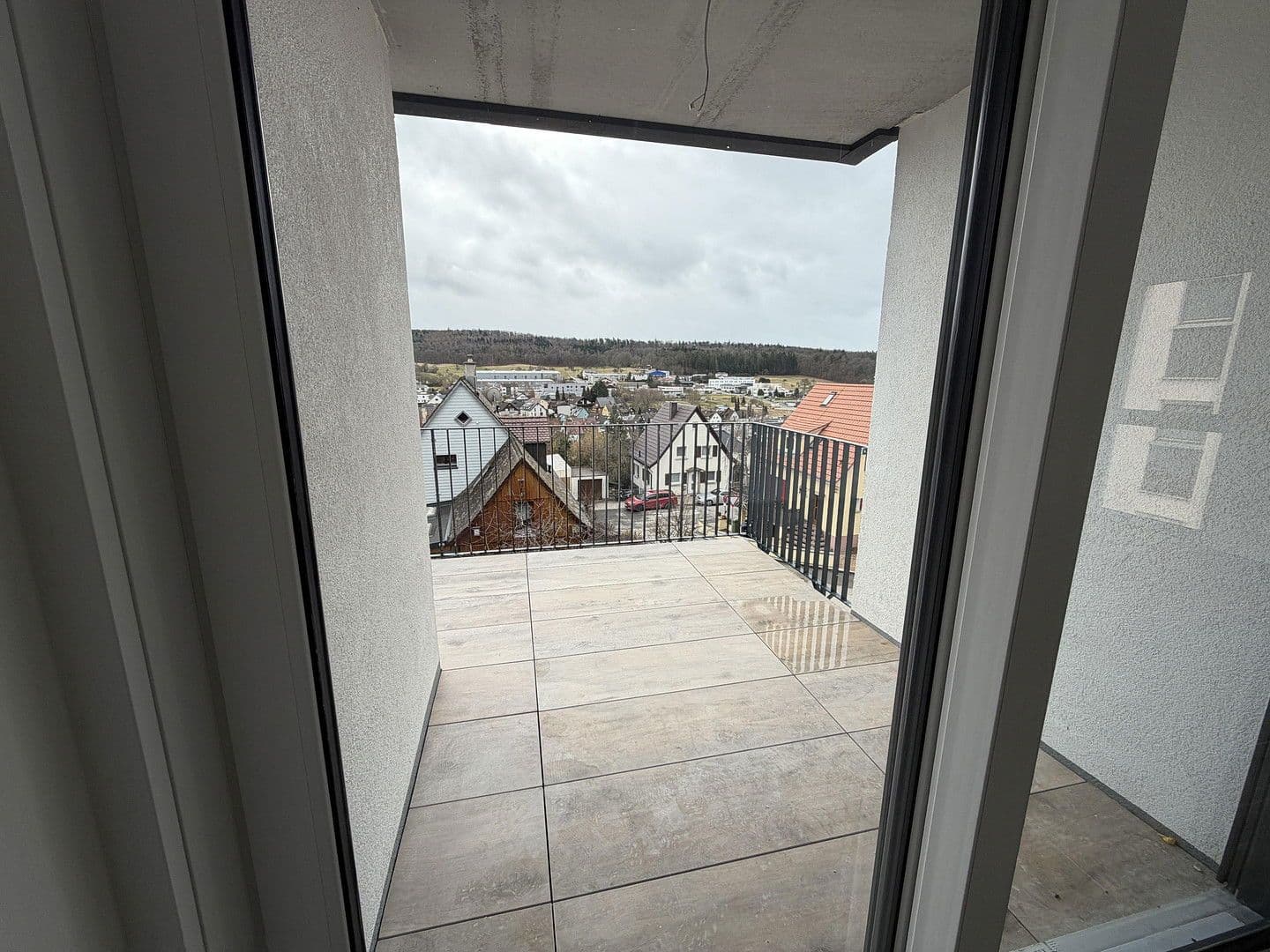 Prenájom bytu 2-izbový 70 m², Niefern-Öschelbronn, Bádensko-Wurttembersko Prenájom bytu 2-izbový 70 m², Niefern-Öschelbronn, Bádensko-Wurttembersko