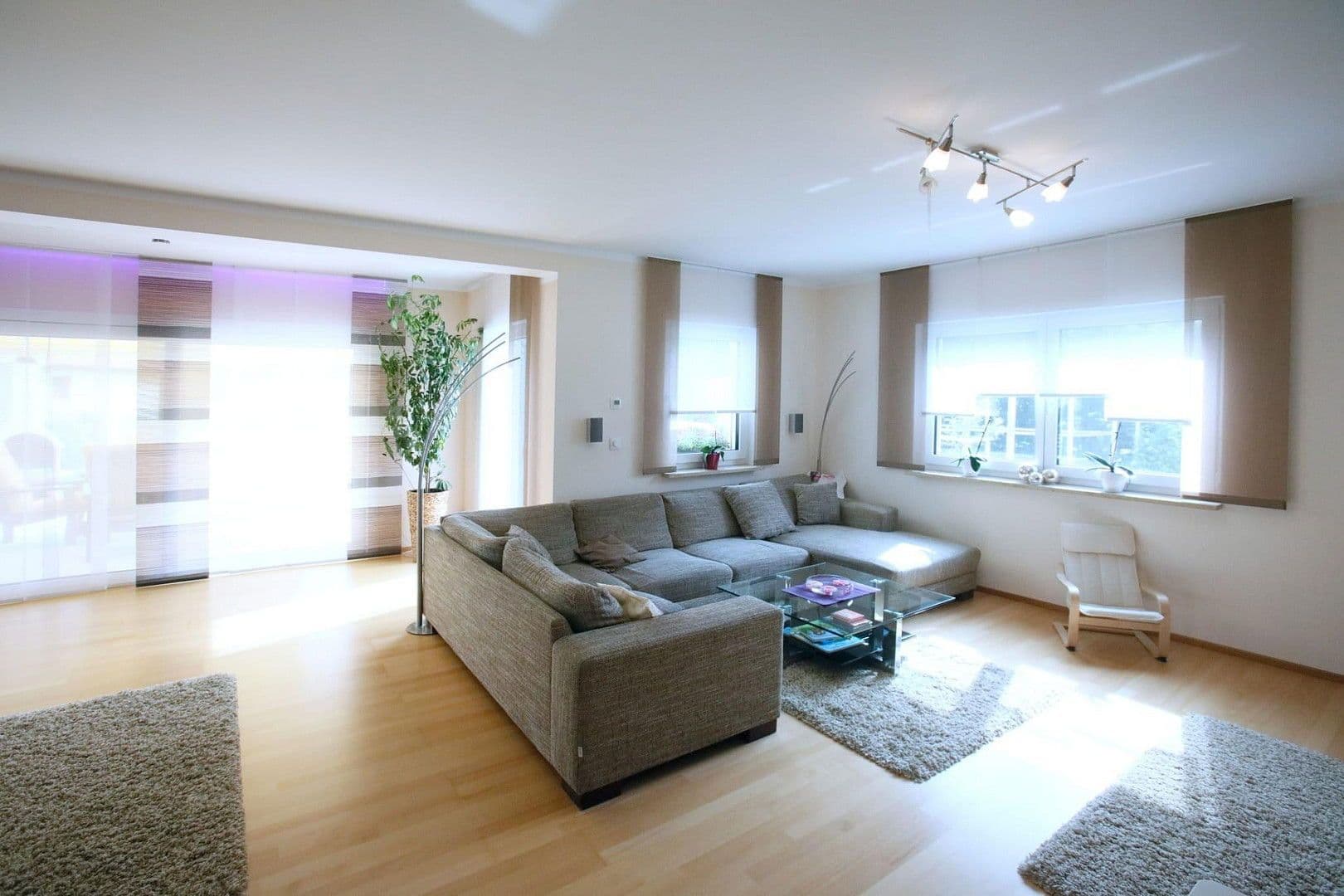 Predaj domu 195 m², pozemek 811 m², Geisenfeld, Bavorsko Predaj domu 195 m², pozemek 811 m², Geisenfeld, Bavorsko