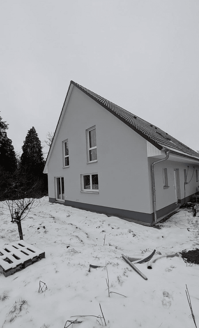 Prenájom domu 115 m², pozemek 425 m², Celler Str. 34b, Burgwedel, Dolné Sasko Prenájom domu 115 m², pozemek 425 m², Celler Str. 34b, Burgwedel, Dolné Sasko