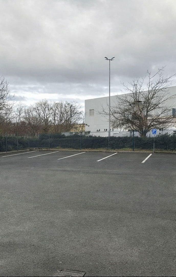 Prenájom nebytového priestoru 500 m², Sontraerstr. 16, Frankfurt am Main, Hesensko Prenájom nebytového priestoru 500 m², Sontraerstr. 16, Frankfurt am Main, Hesensko